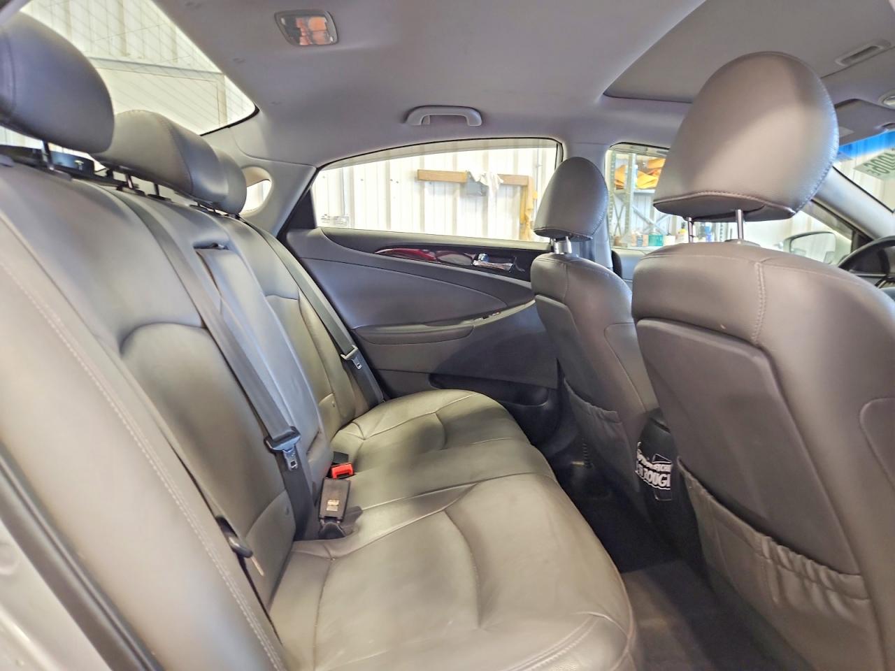 2011 Hyundai Sonata Limited 2.0t Silver vin: 5NPEC4AB5BH294750