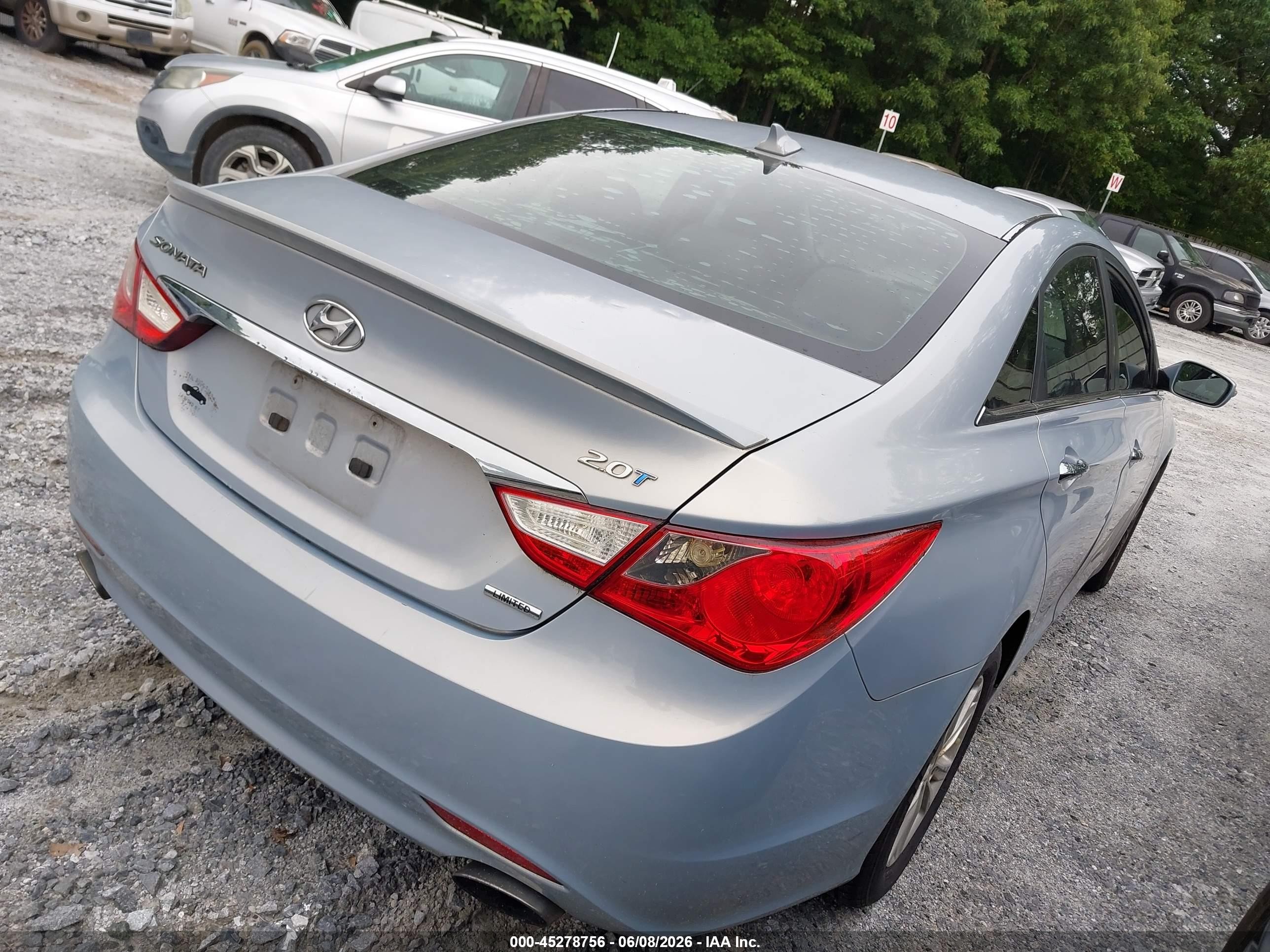 2013 Hyundai Sonata Limited 2.0t Серебряный vin: 5NPEC4AB5DH584361