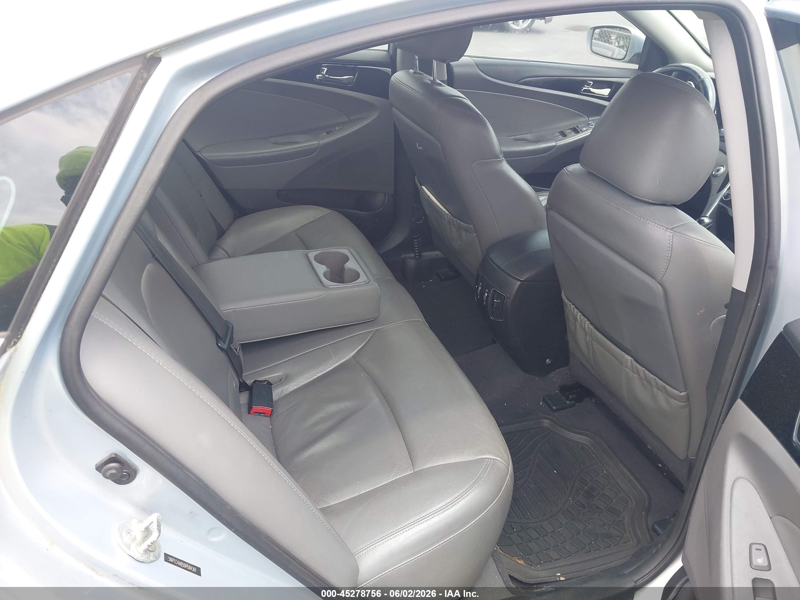 2013 Hyundai Sonata Limited 2.0t Серебряный vin: 5NPEC4AB5DH584361