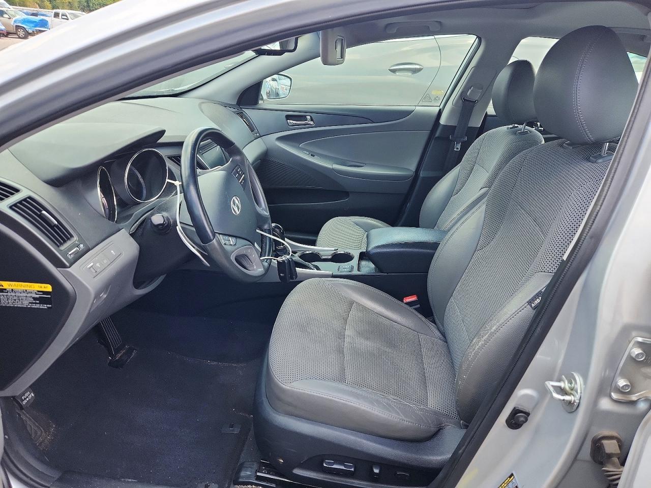 2013 Hyundai Sonata Silver vin: 5NPEC4AB5DH748689
