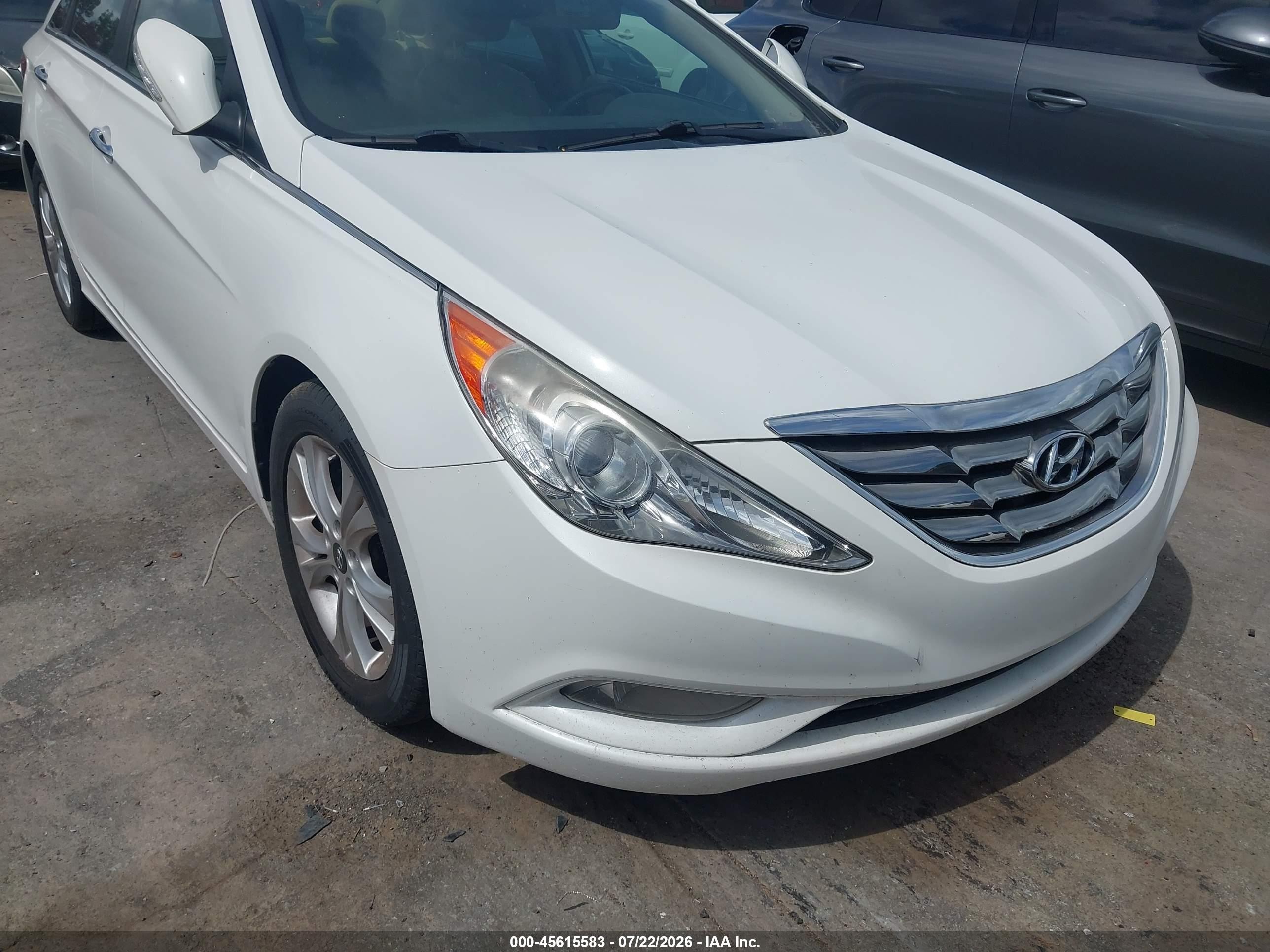 2011 Hyundai Sonata Limited 2.0t White vin: 5NPEC4AB6BH307604