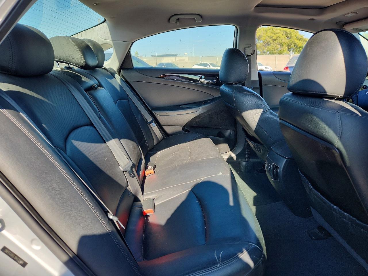 2011 Hyundai Sonata Limited 2.0t Silver vin: 5NPEC4AB7BH172164