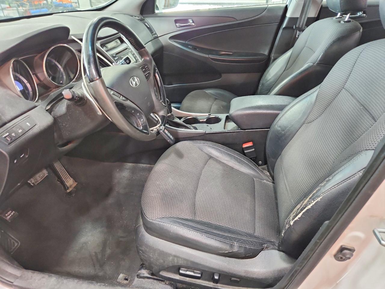 2012 Hyundai Sonata Se 2.0t White vin: 5NPEC4AB7CH419037