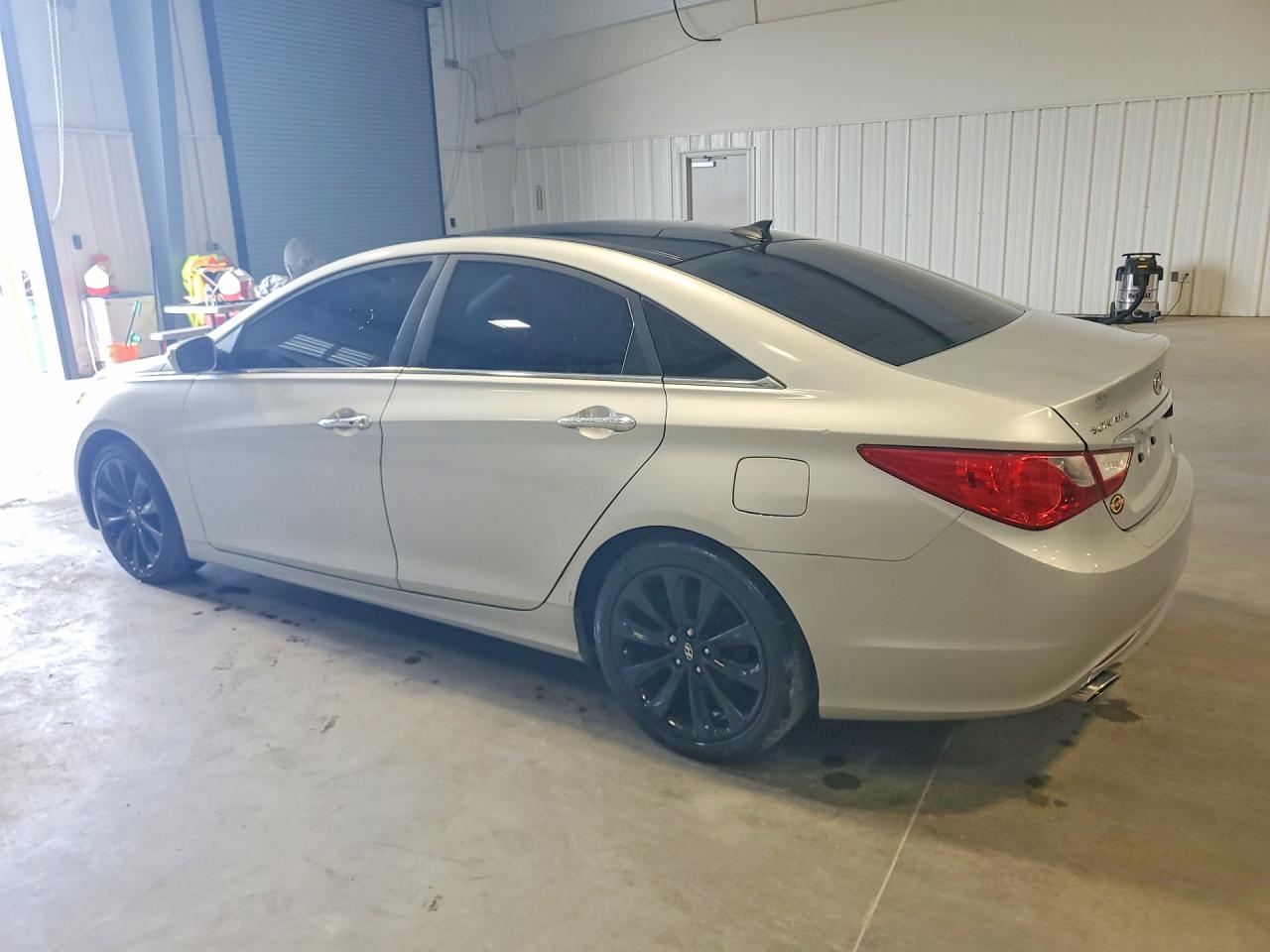 2013 Hyundai Sonata Limited 2.0t Silver vin: 5NPEC4AB7DH801747