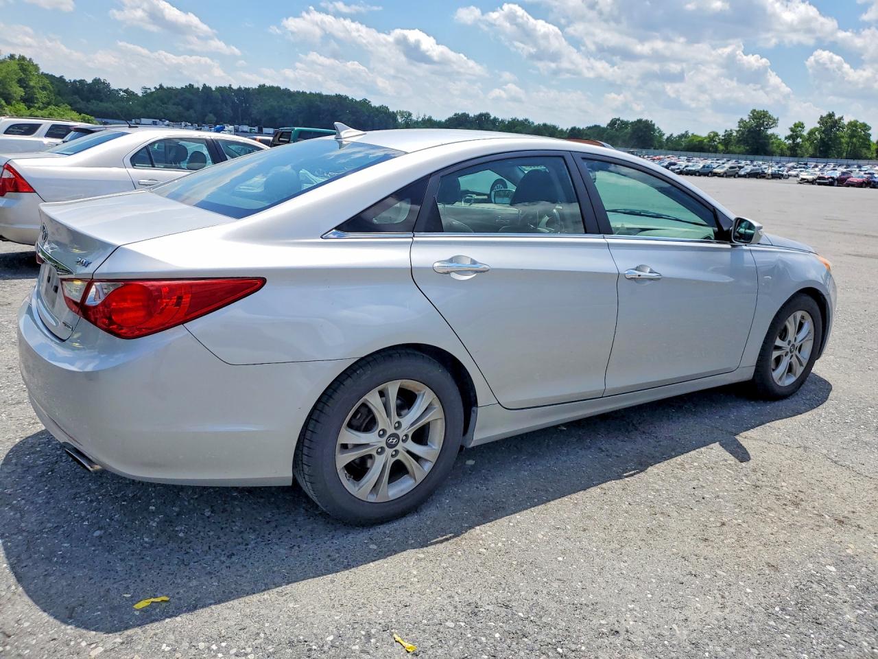 2011 Hyundai Sonata Limited 2.0t Silver vin: 5NPEC4AB8BH305109