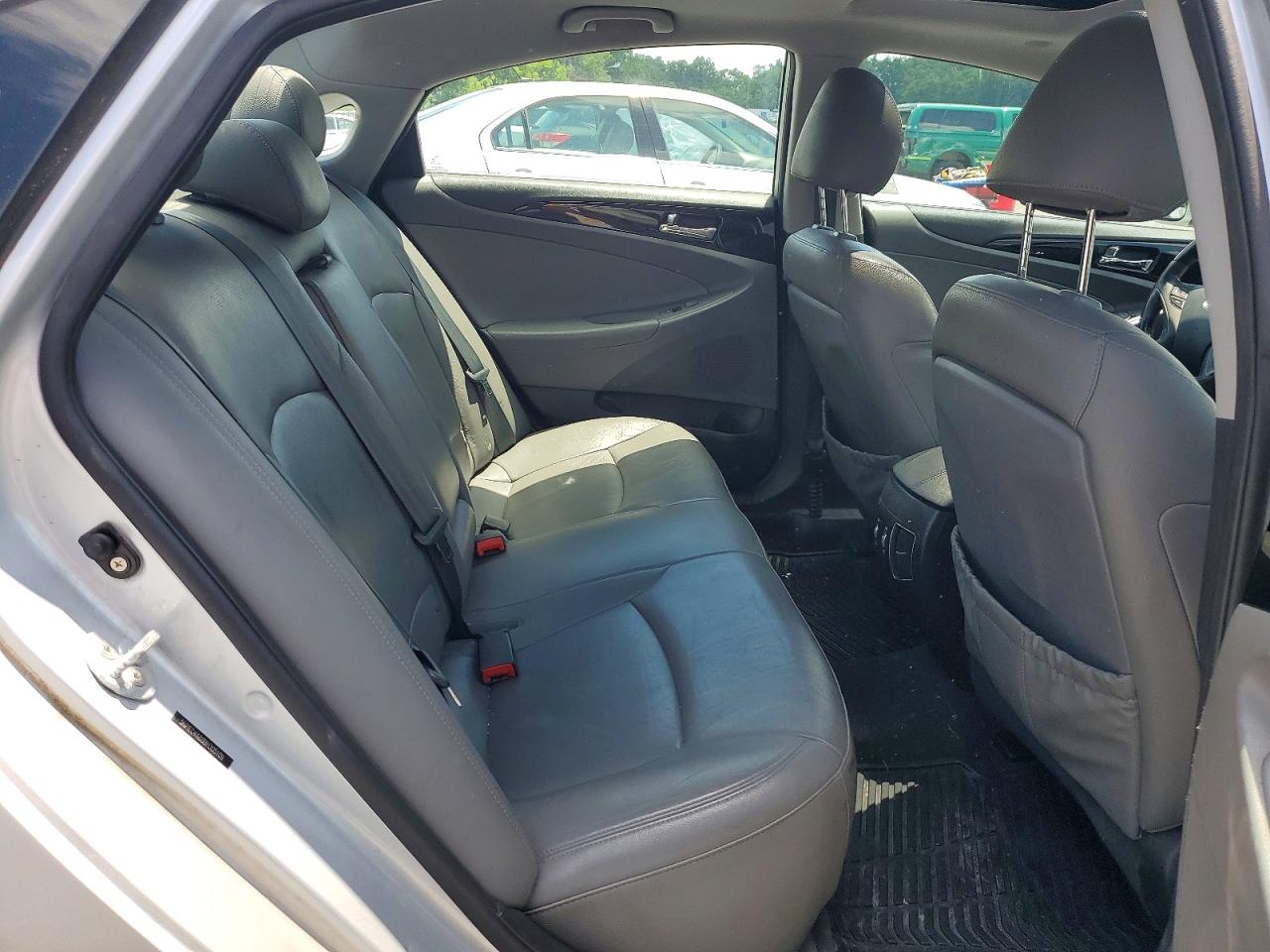 2011 Hyundai Sonata Limited 2.0t Silver vin: 5NPEC4AB8BH305109