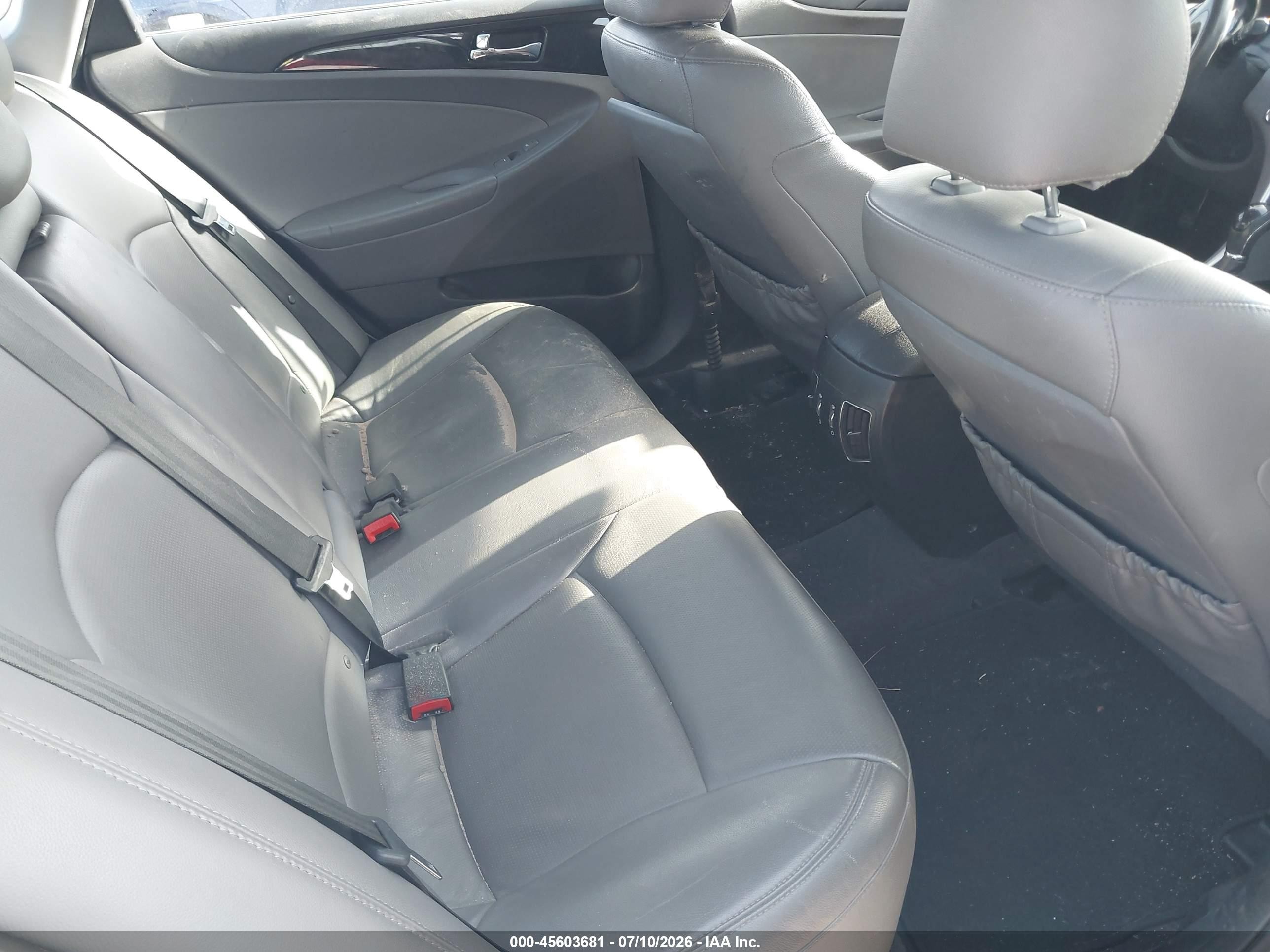 2013 Hyundai Sonata Limited 2.0t Silver vin: 5NPEC4AB8DH682851