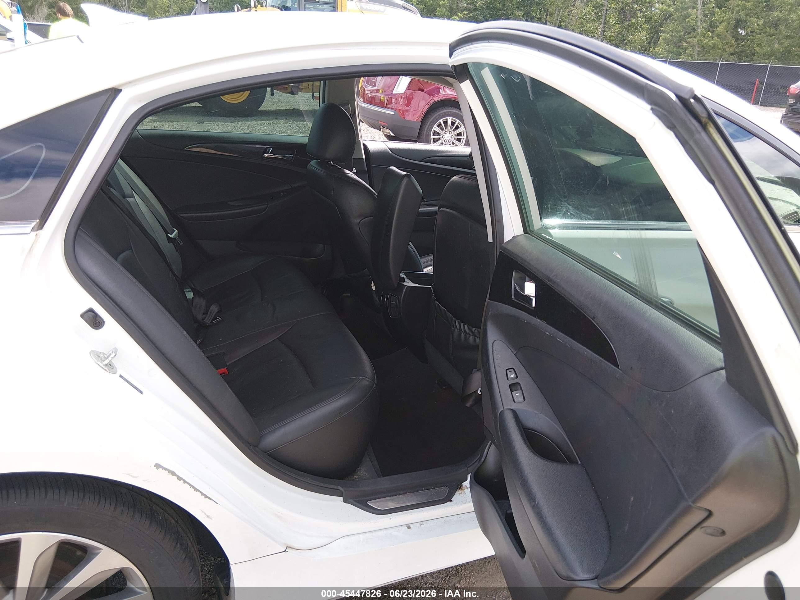 2014 Hyundai Sonata Limited 2.0t White vin: 5NPEC4AB8EH932929