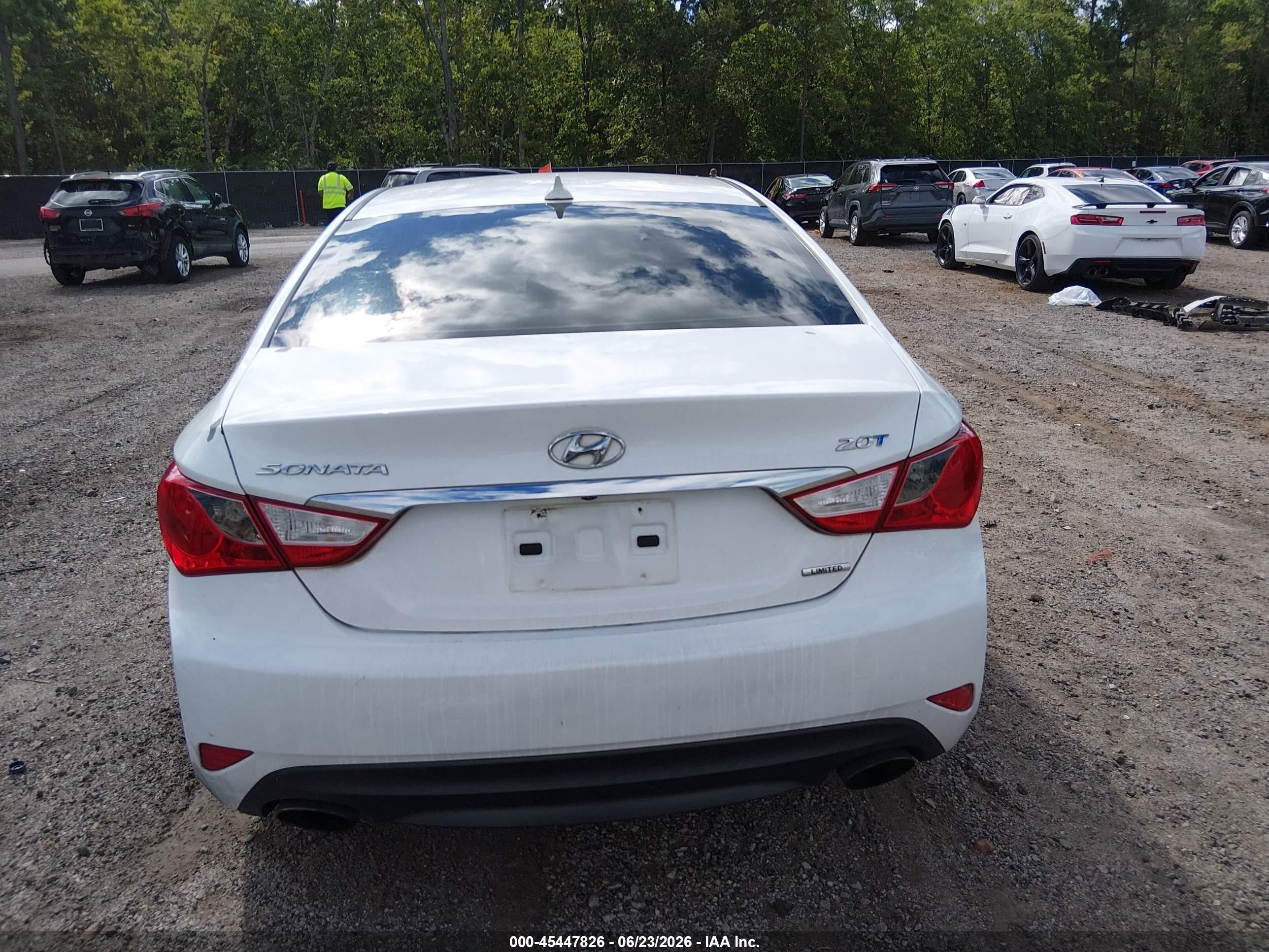 2014 Hyundai Sonata Limited 2.0t White vin: 5NPEC4AB8EH932929