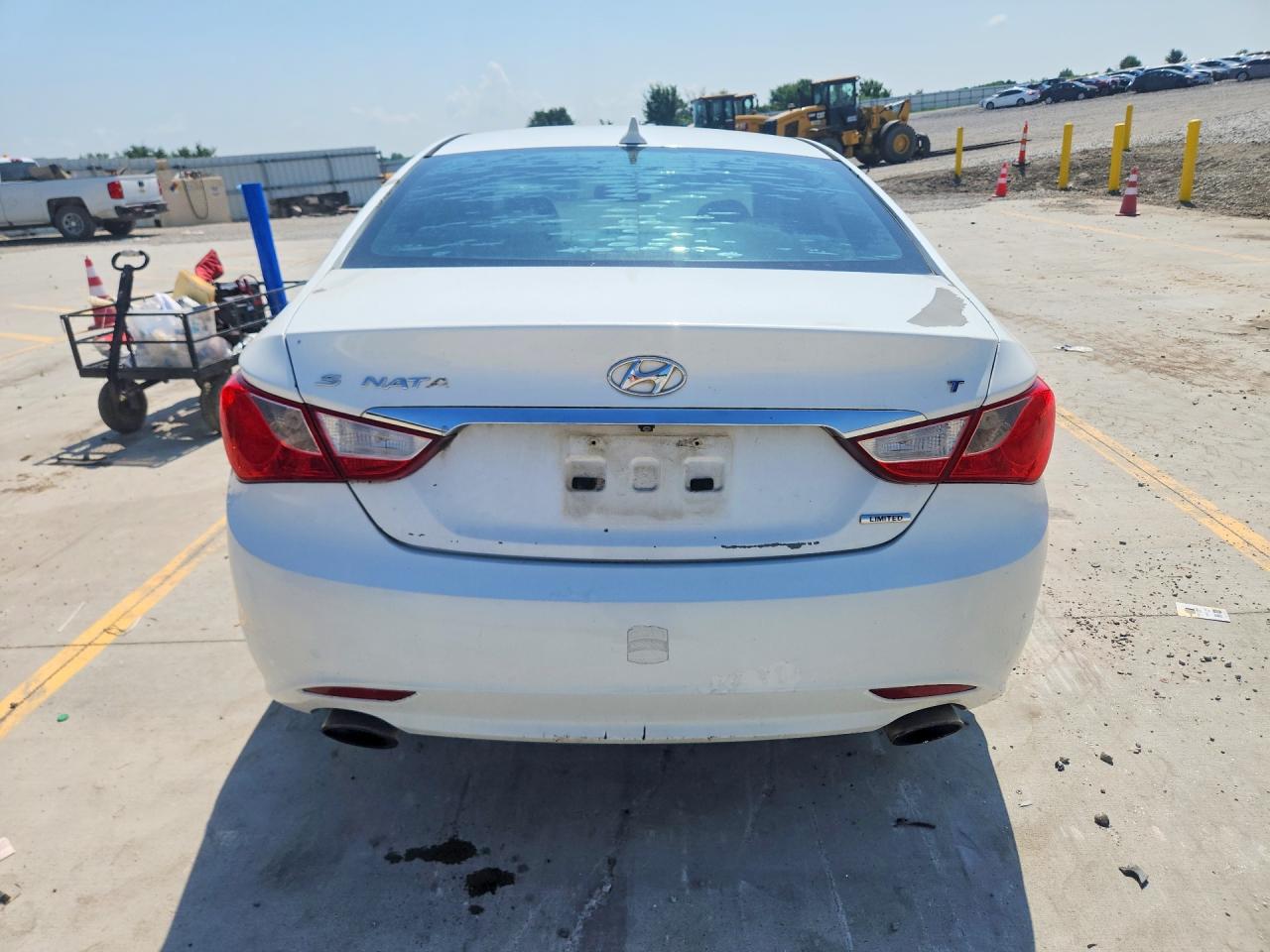2011 Hyundai Sonata White vin: 5NPEC4AB9BH303062