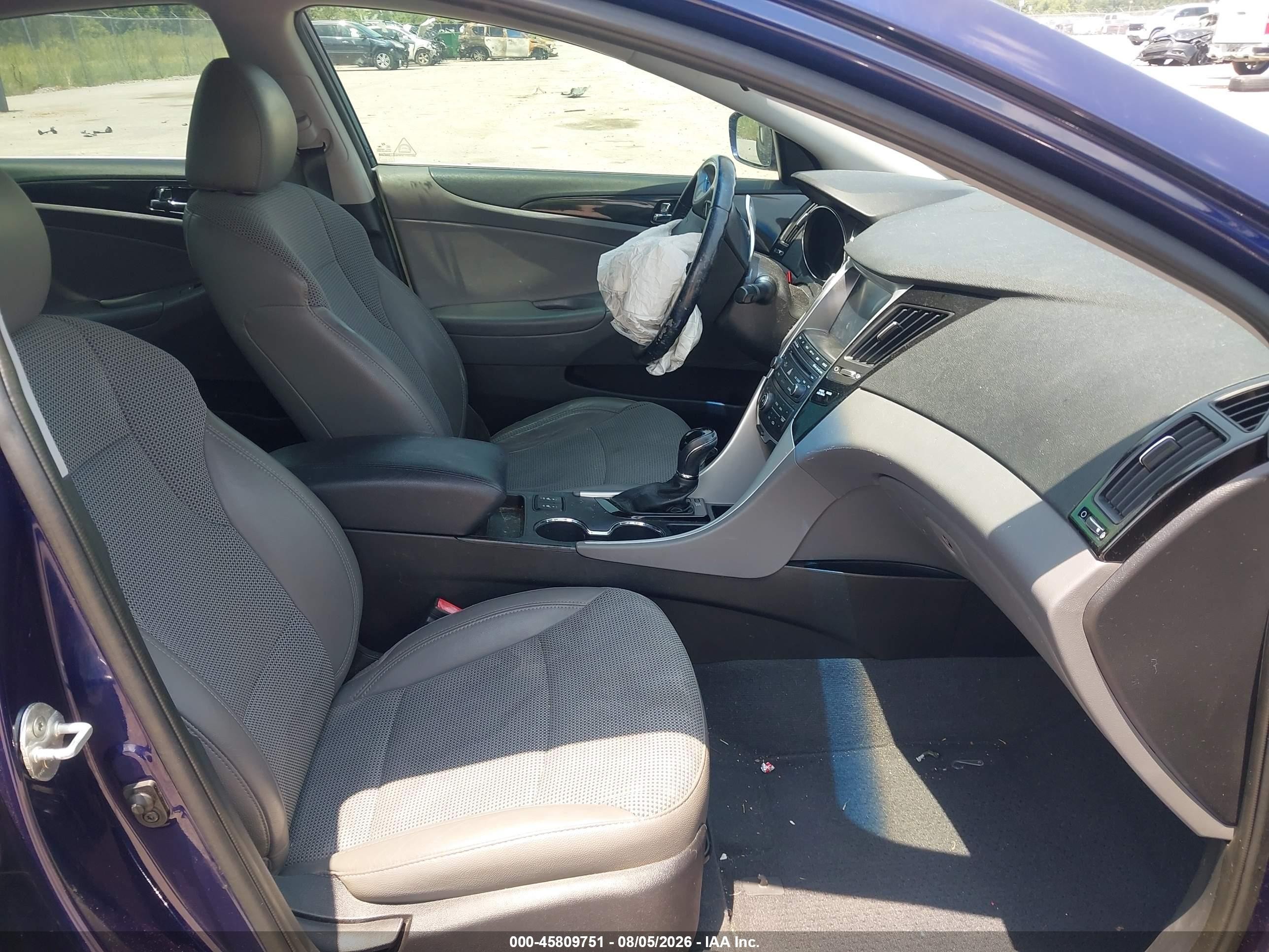 2014 Hyundai Sonata Se 2.0t Синий vin: 5NPEC4AB9EH817028