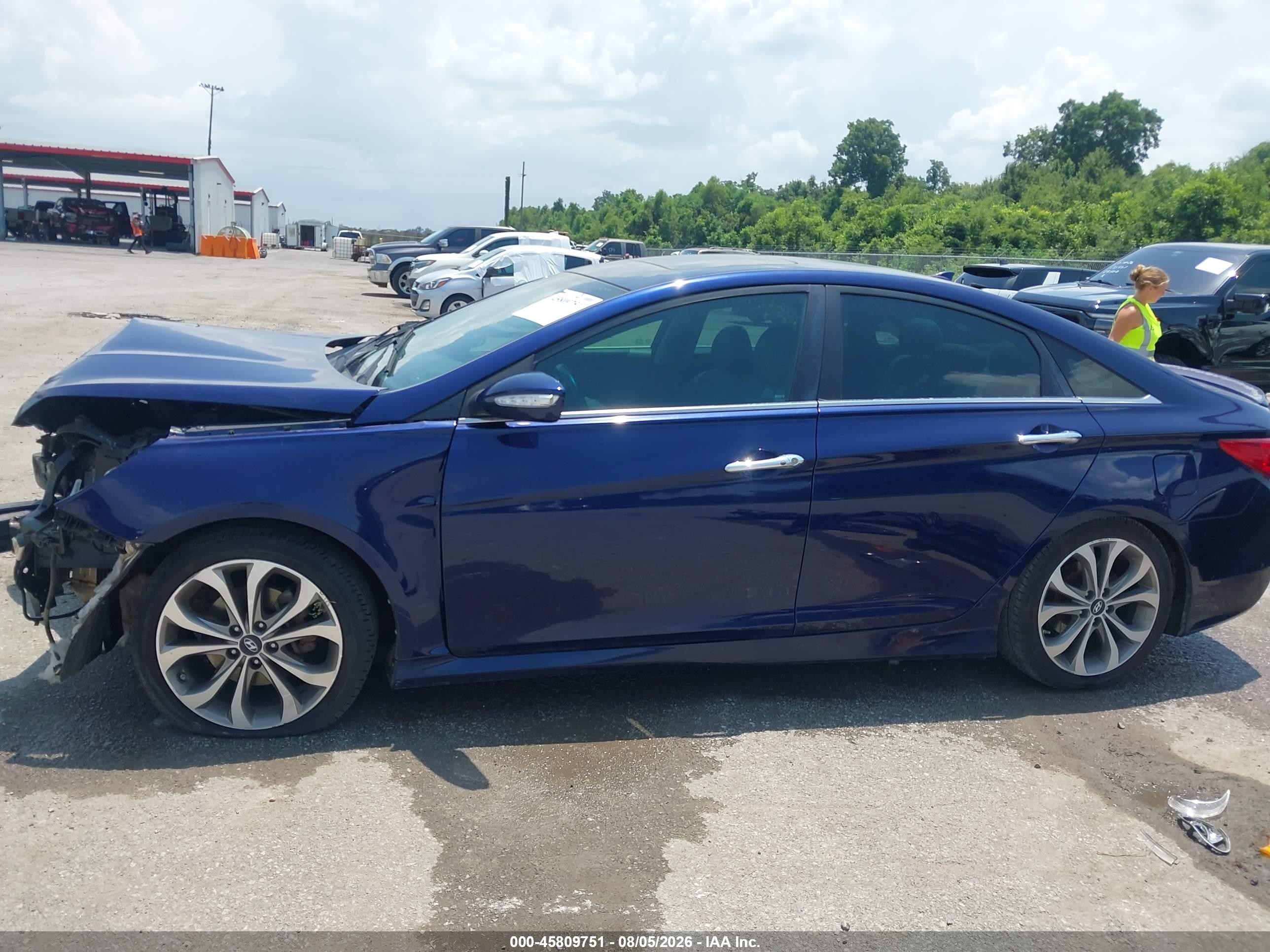 2014 Hyundai Sonata Se 2.0t Синий vin: 5NPEC4AB9EH817028