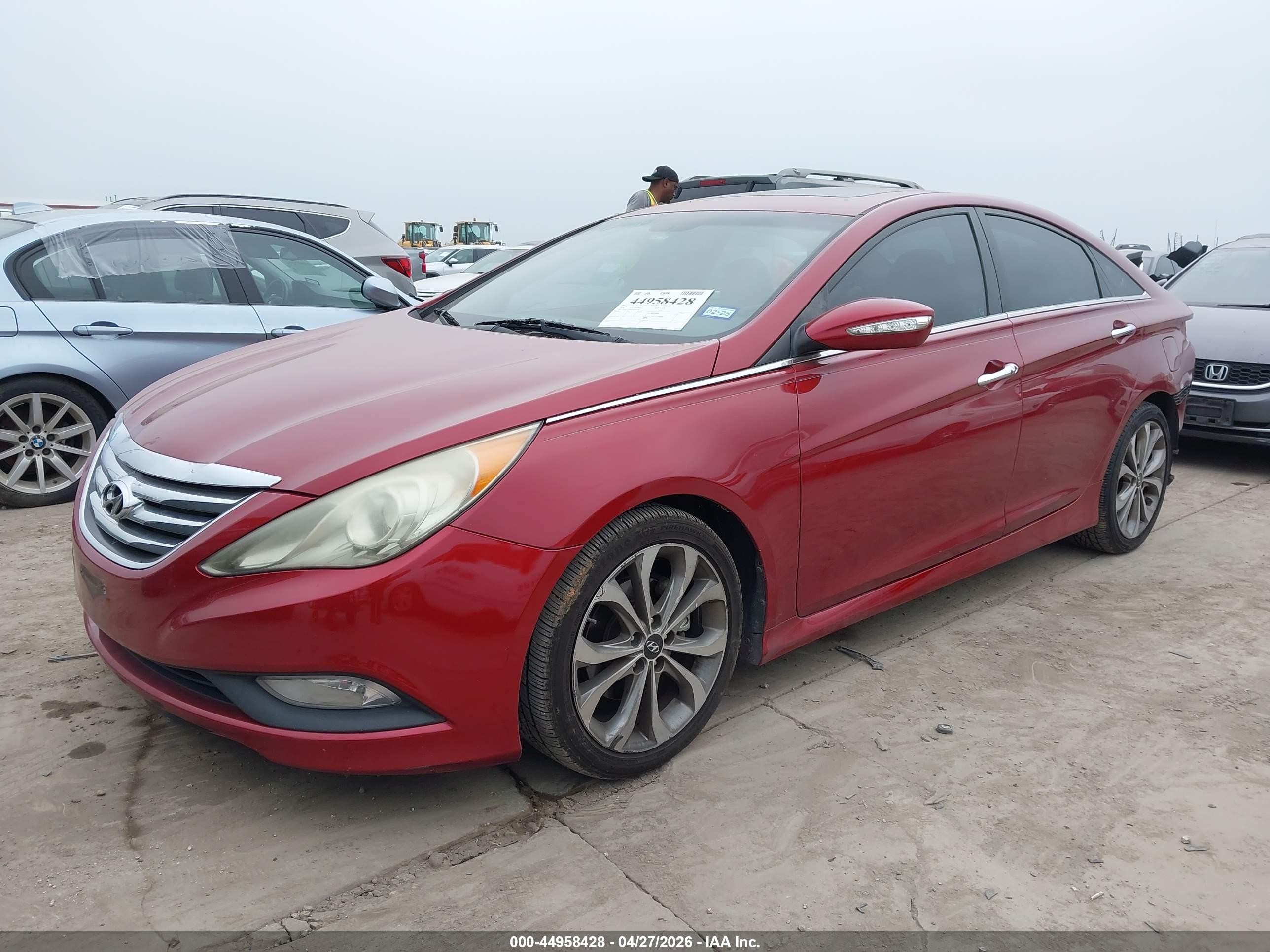 2014 Hyundai Sonata Limited 2.0t Red vin: 5NPEC4AB9EH831026