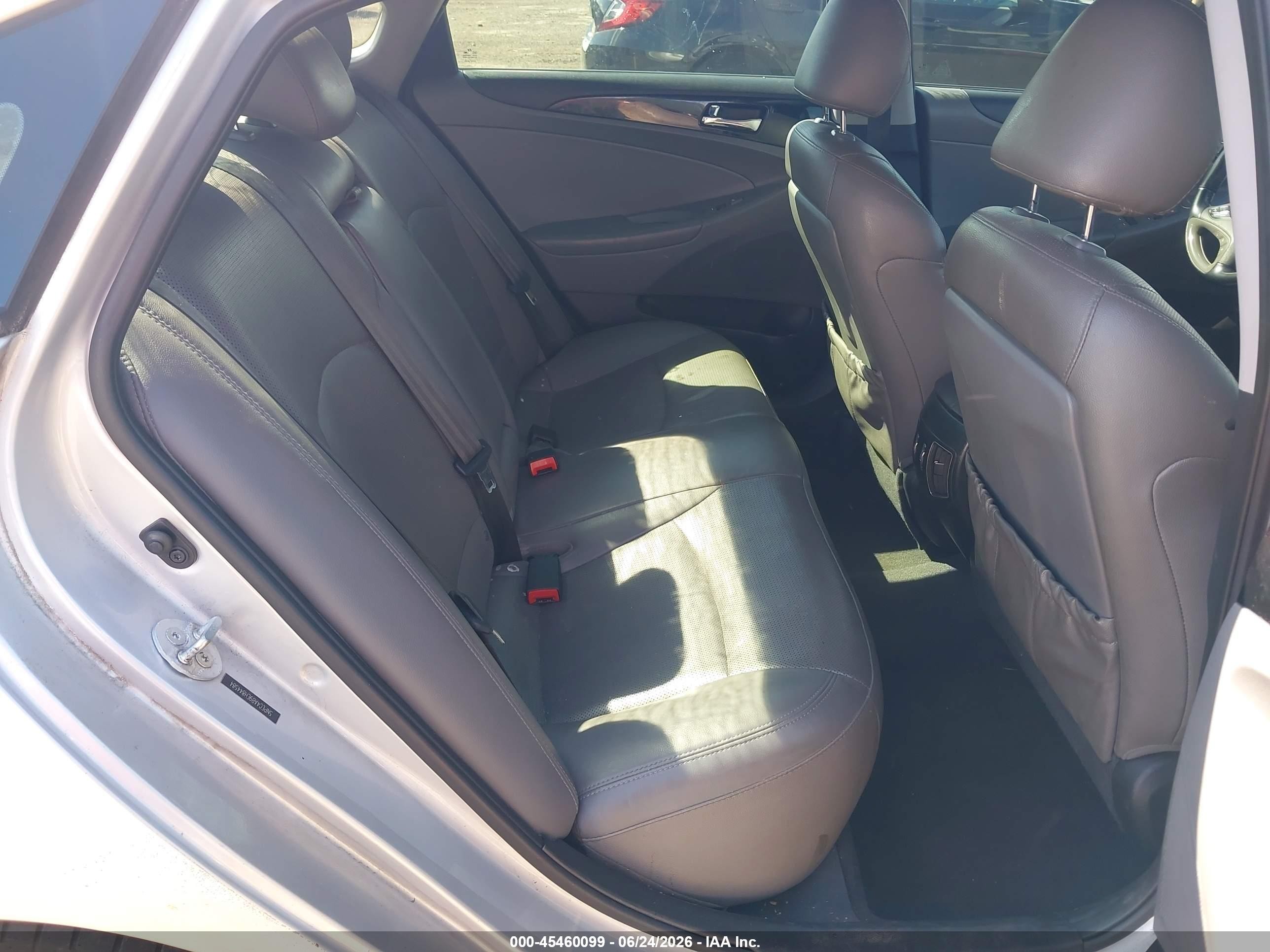 2014 Hyundai Sonata Limited 2.0t Silver vin: 5NPEC4AB9EH844584