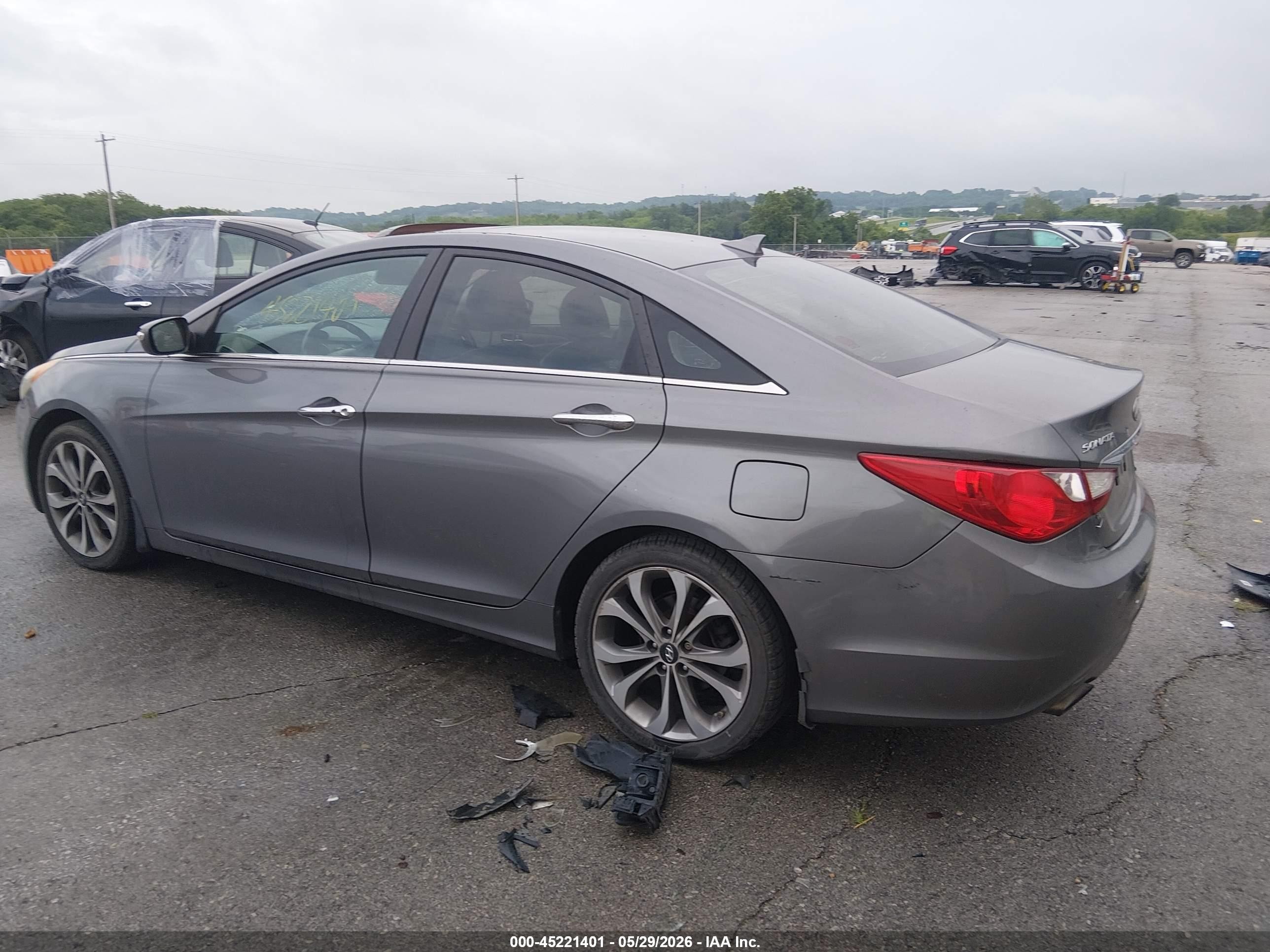 2013 Hyundai Sonata Limited 2.0t Серый vin: 5NPEC4ABXDH647504
