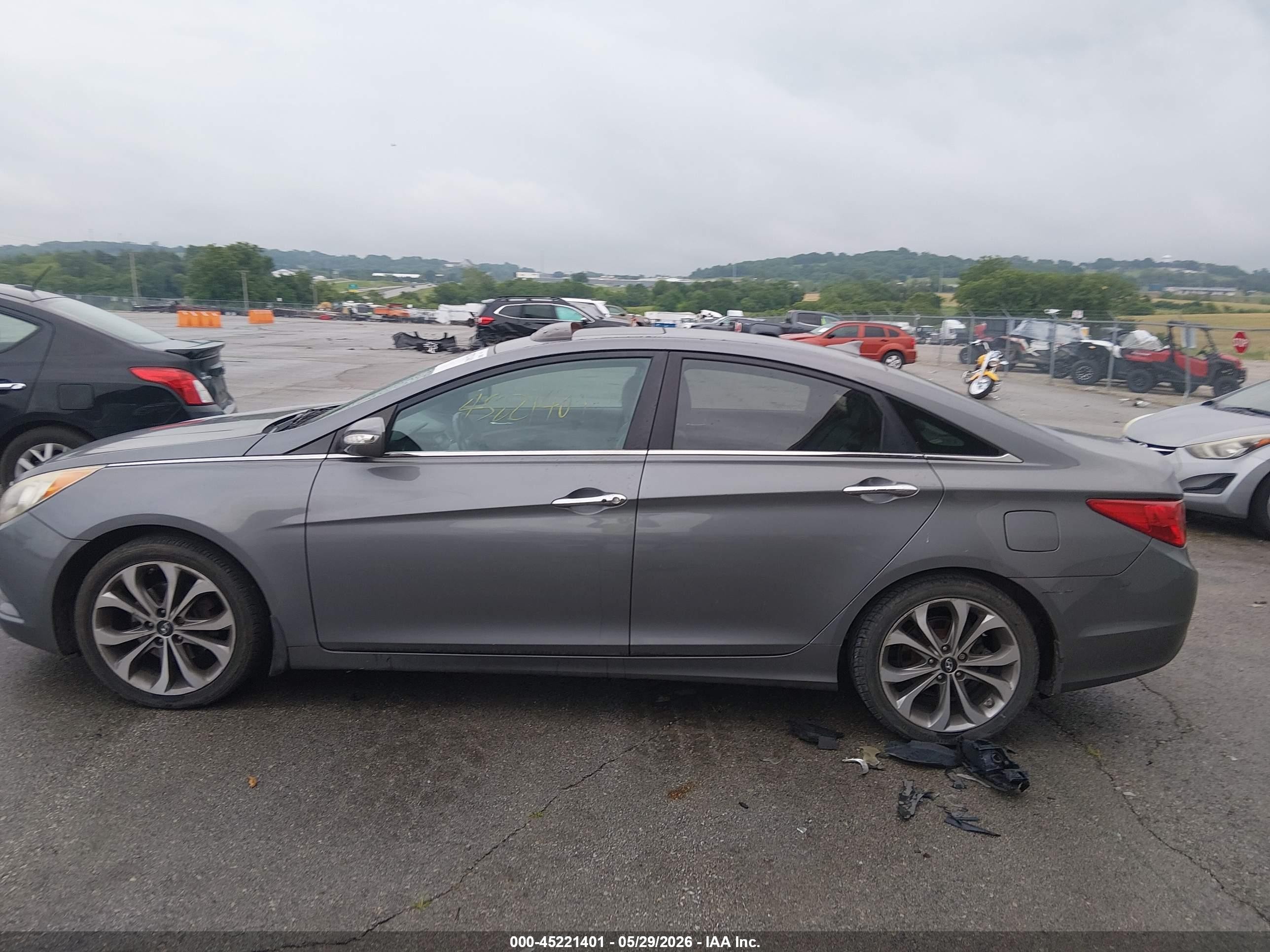 2013 Hyundai Sonata Limited 2.0t Серый vin: 5NPEC4ABXDH647504