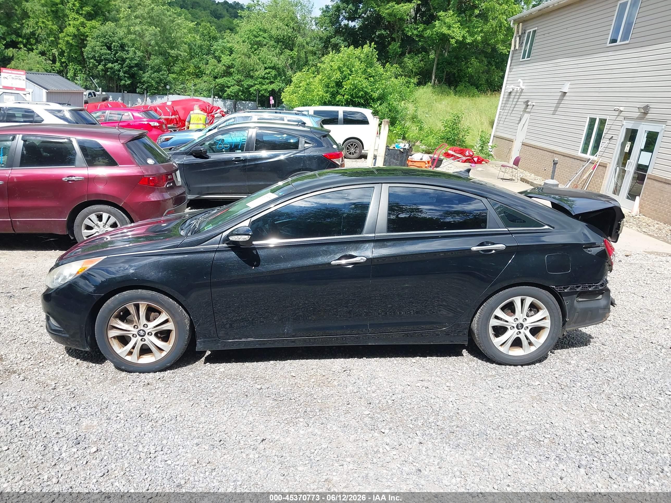 2011 Hyundai Sonata Limited Black vin: 5NPEC4AC0BH033454