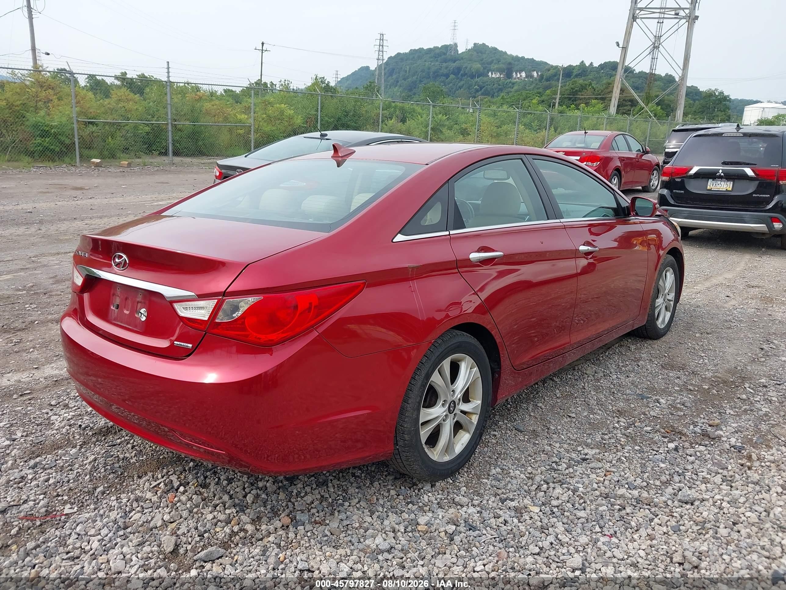 2011 Hyundai Sonata Limited Red vin: 5NPEC4AC0BH045586