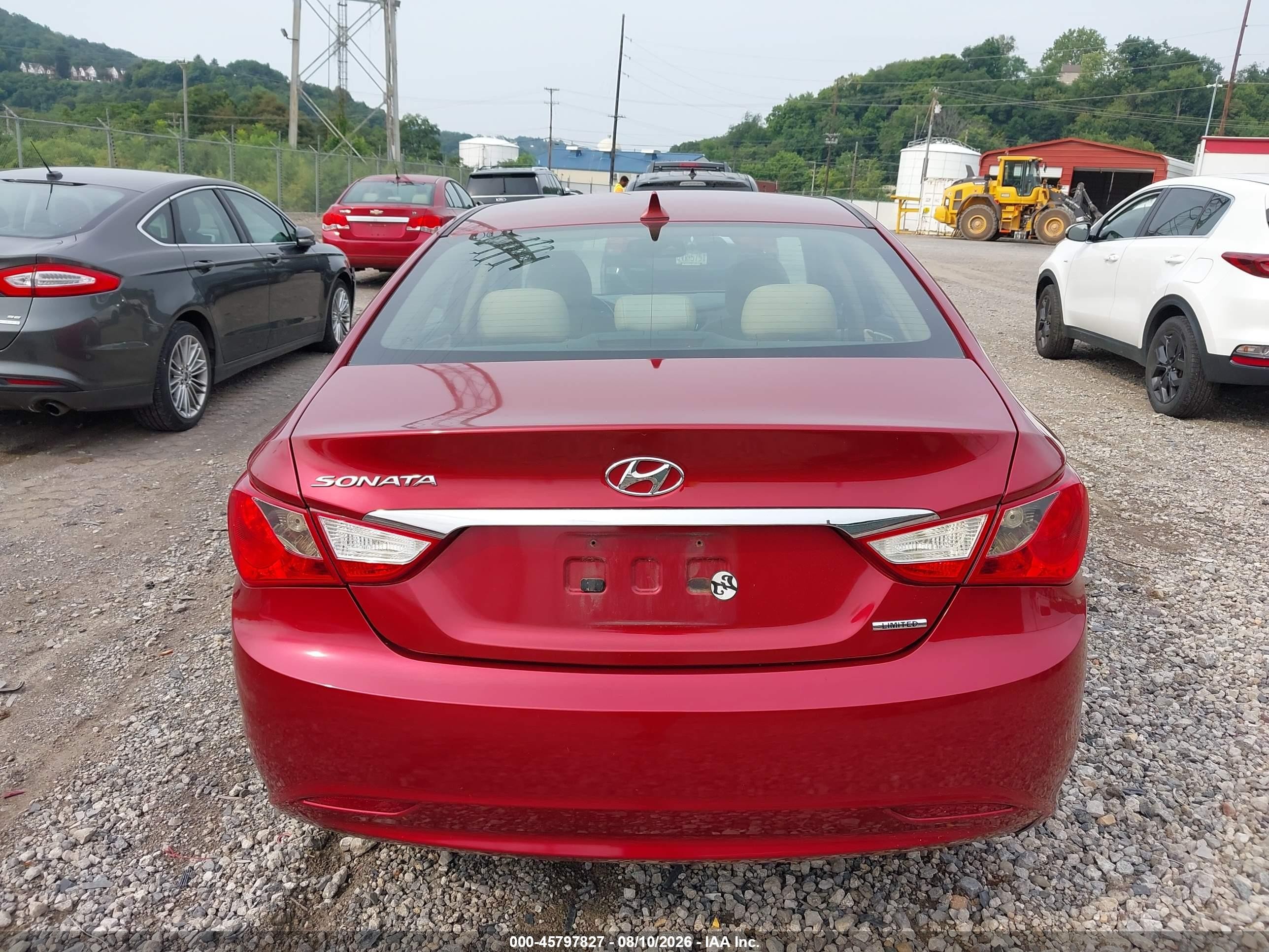 2011 Hyundai Sonata Limited Red vin: 5NPEC4AC0BH045586