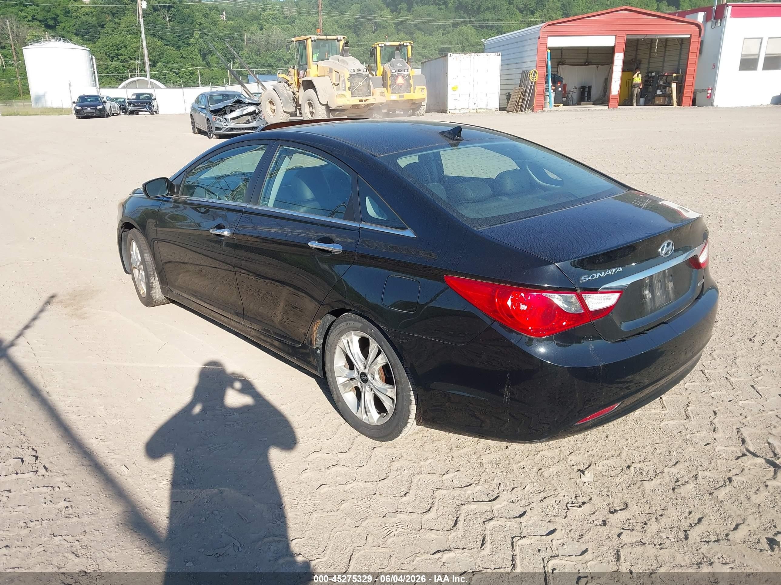 2011 Hyundai Sonata Limited Black vin: 5NPEC4AC0BH085389