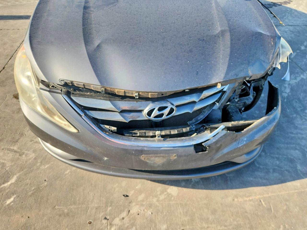 2011 Hyundai Sonata Limited Gray vin: 5NPEC4AC0BH132050