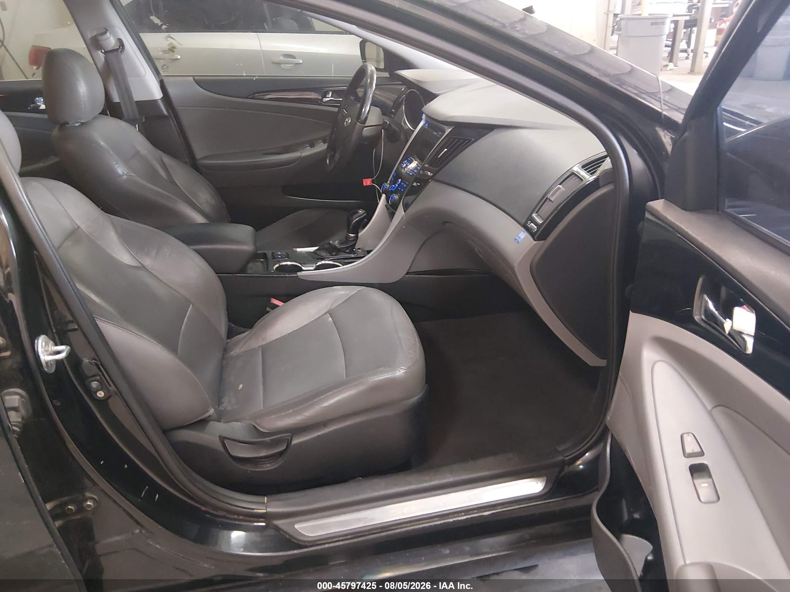 2011 Hyundai Sonata Limited Black vin: 5NPEC4AC0BH133540