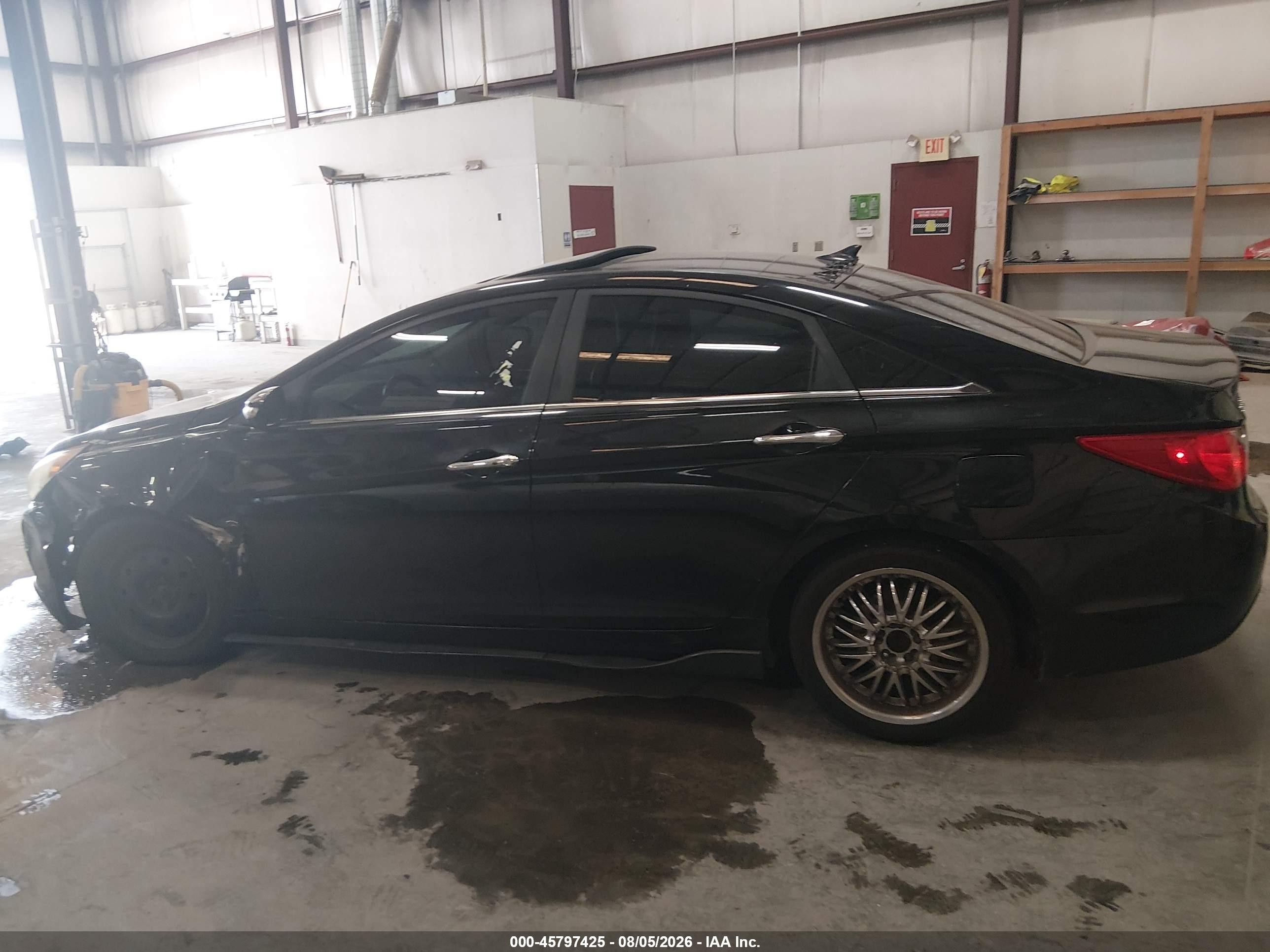 2011 Hyundai Sonata Limited Black vin: 5NPEC4AC0BH133540