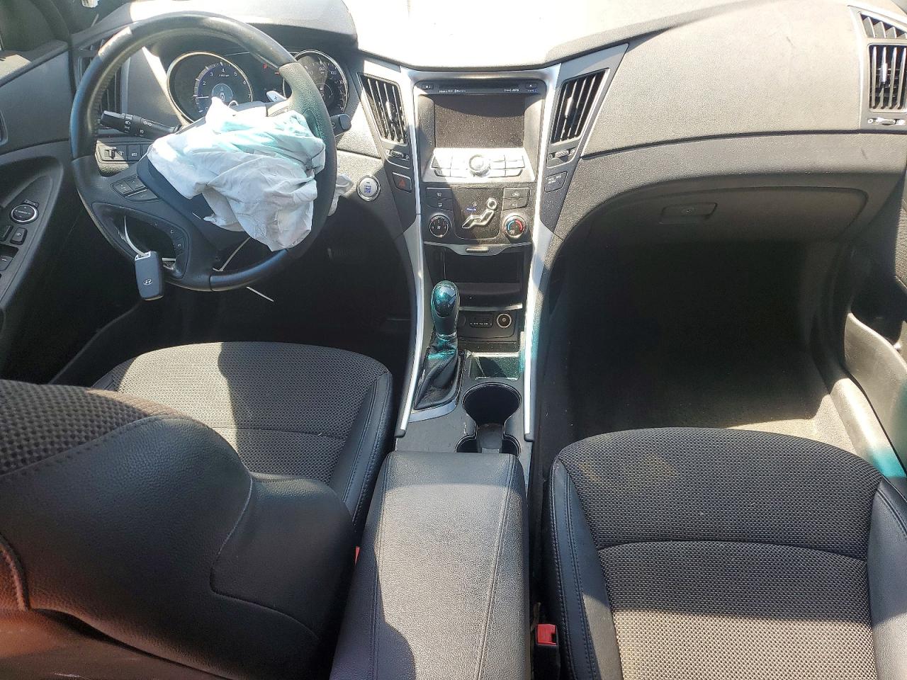 2011 Hyun Sonata Black vin: 5NPEC4AC0BH186707