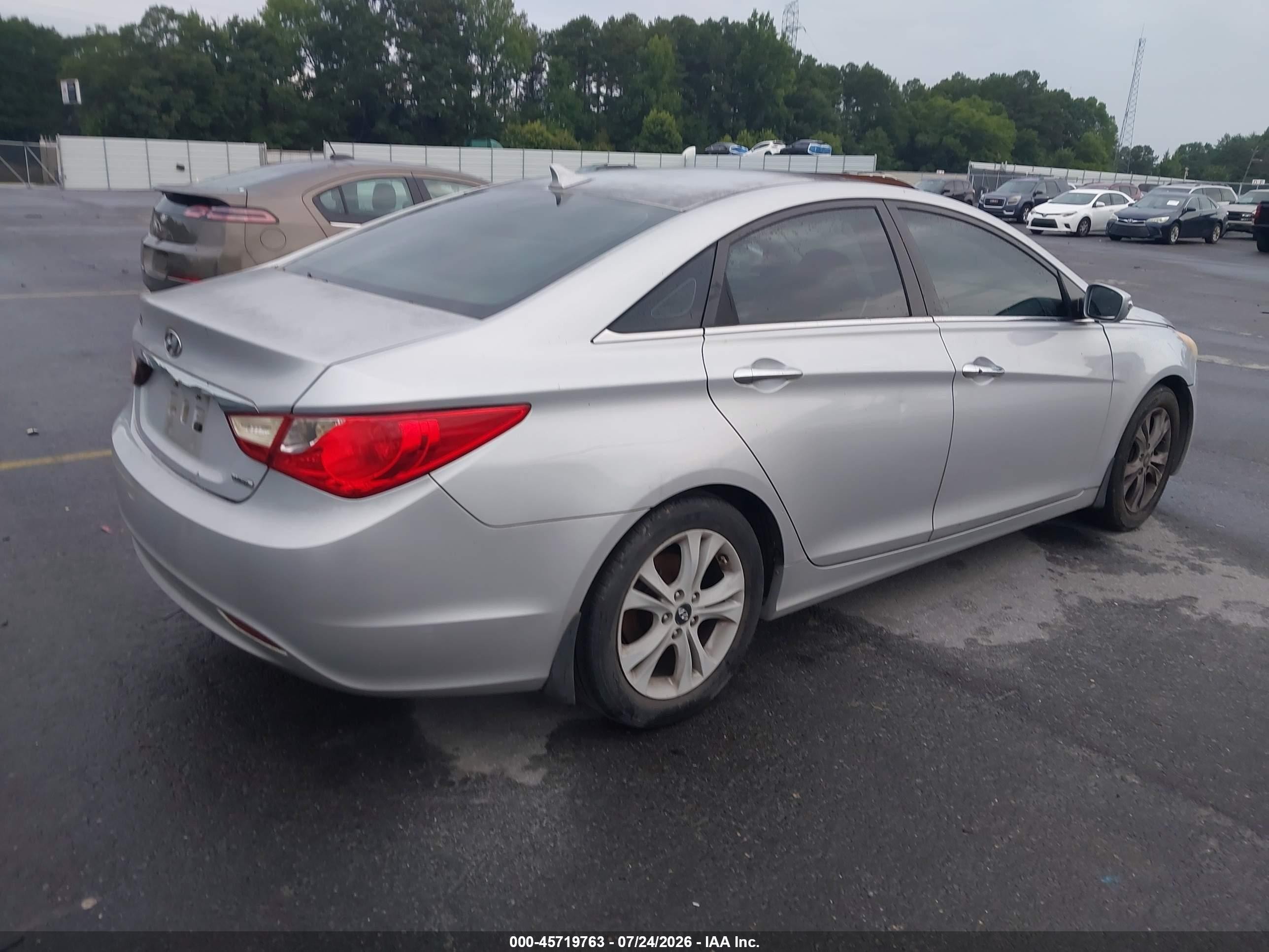 2011 Hyundai Sonata Limited Silver vin: 5NPEC4AC0BH190742