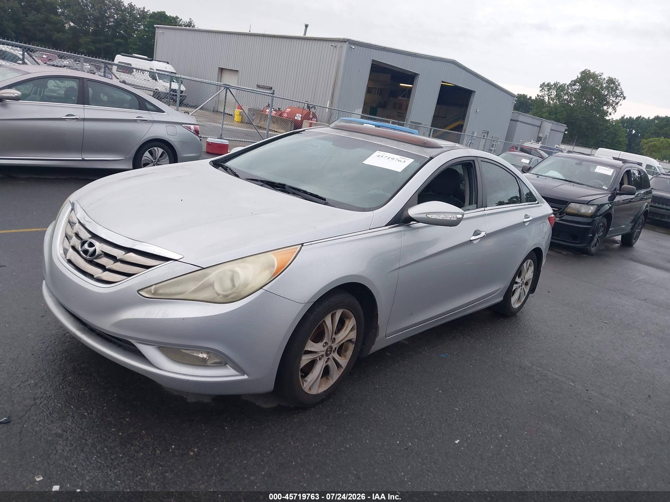 2011 Hyundai Sonata Limited Silver vin: 5NPEC4AC0BH190742