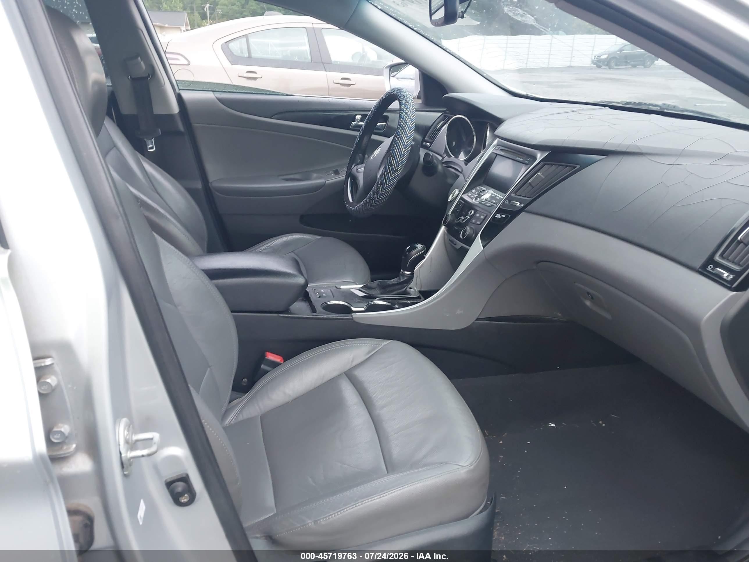 2011 Hyundai Sonata Limited Silver vin: 5NPEC4AC0BH190742