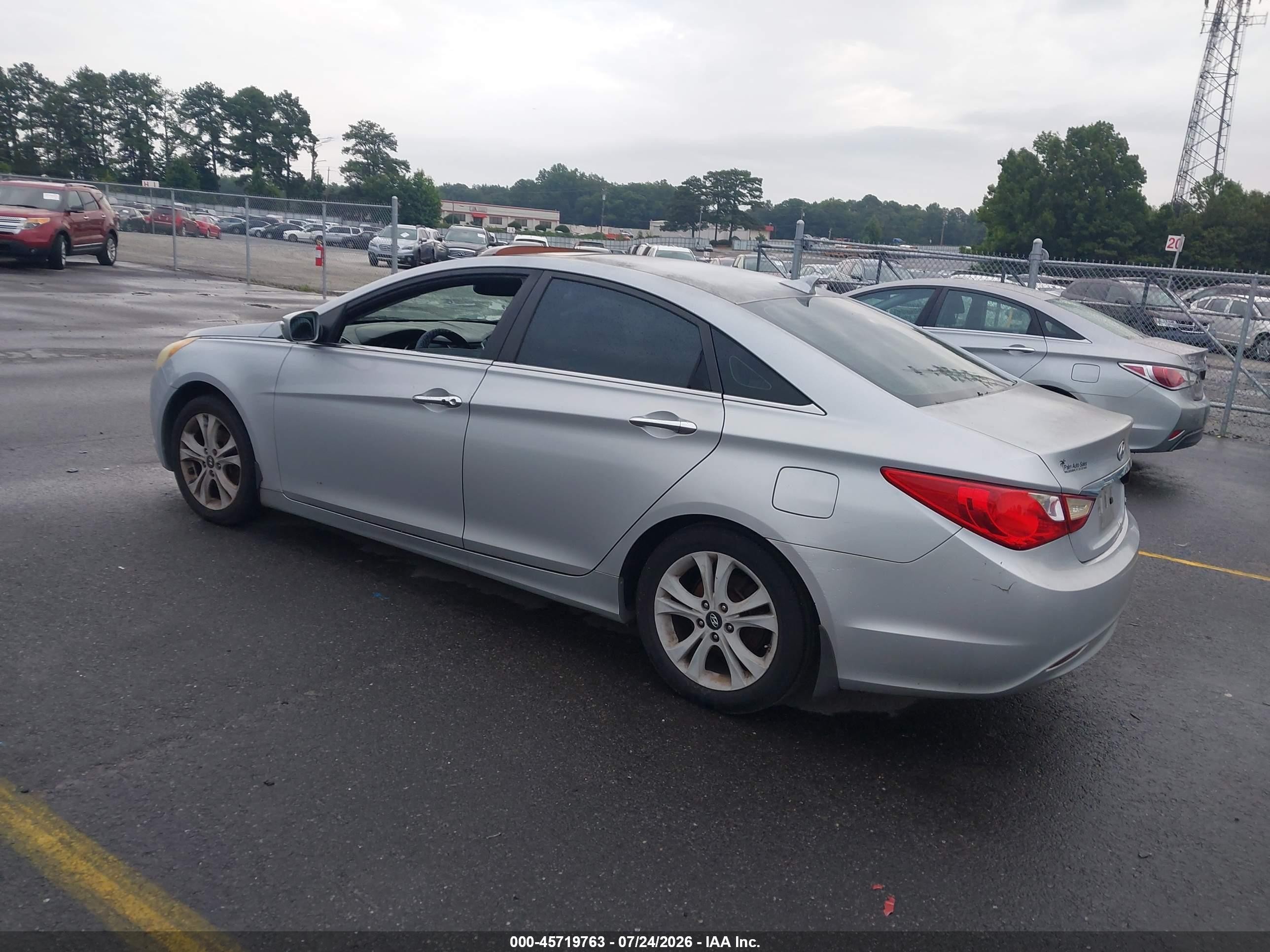 2011 Hyundai Sonata Limited Silver vin: 5NPEC4AC0BH190742