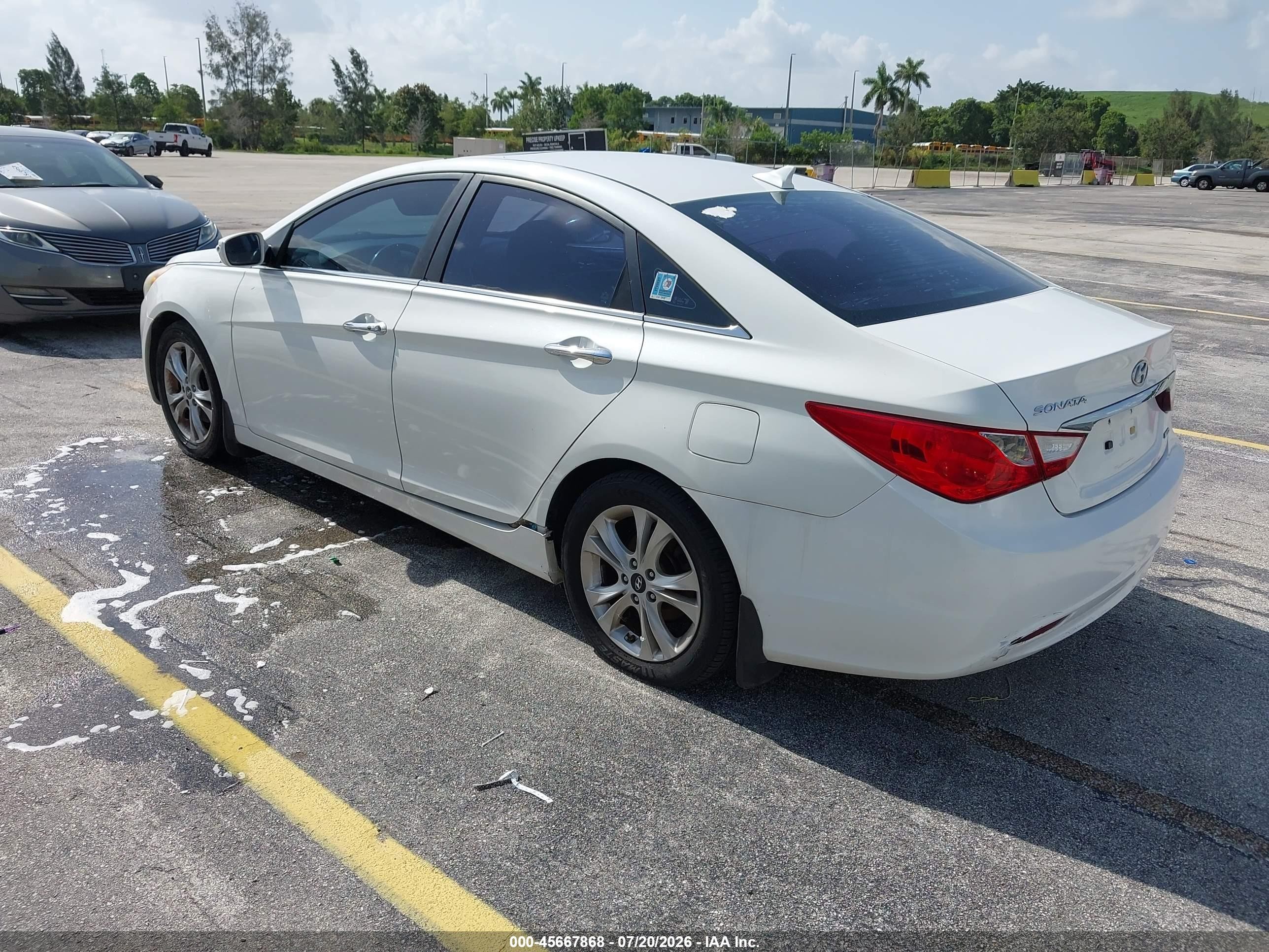 2011 Hyundai Sonata Limited White vin: 5NPEC4AC0BH221200