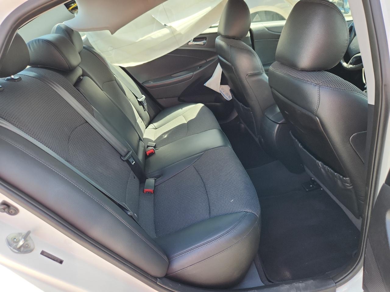 2012 Hyundai Sonata Se White vin: 5NPEC4AC0CH387265