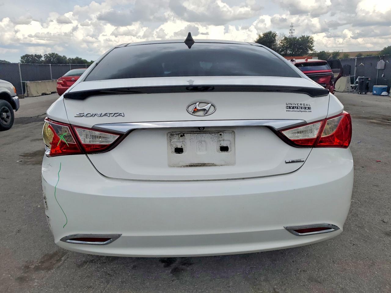 2012 Hyundai Sonata Limited White vin: 5NPEC4AC0CH388304