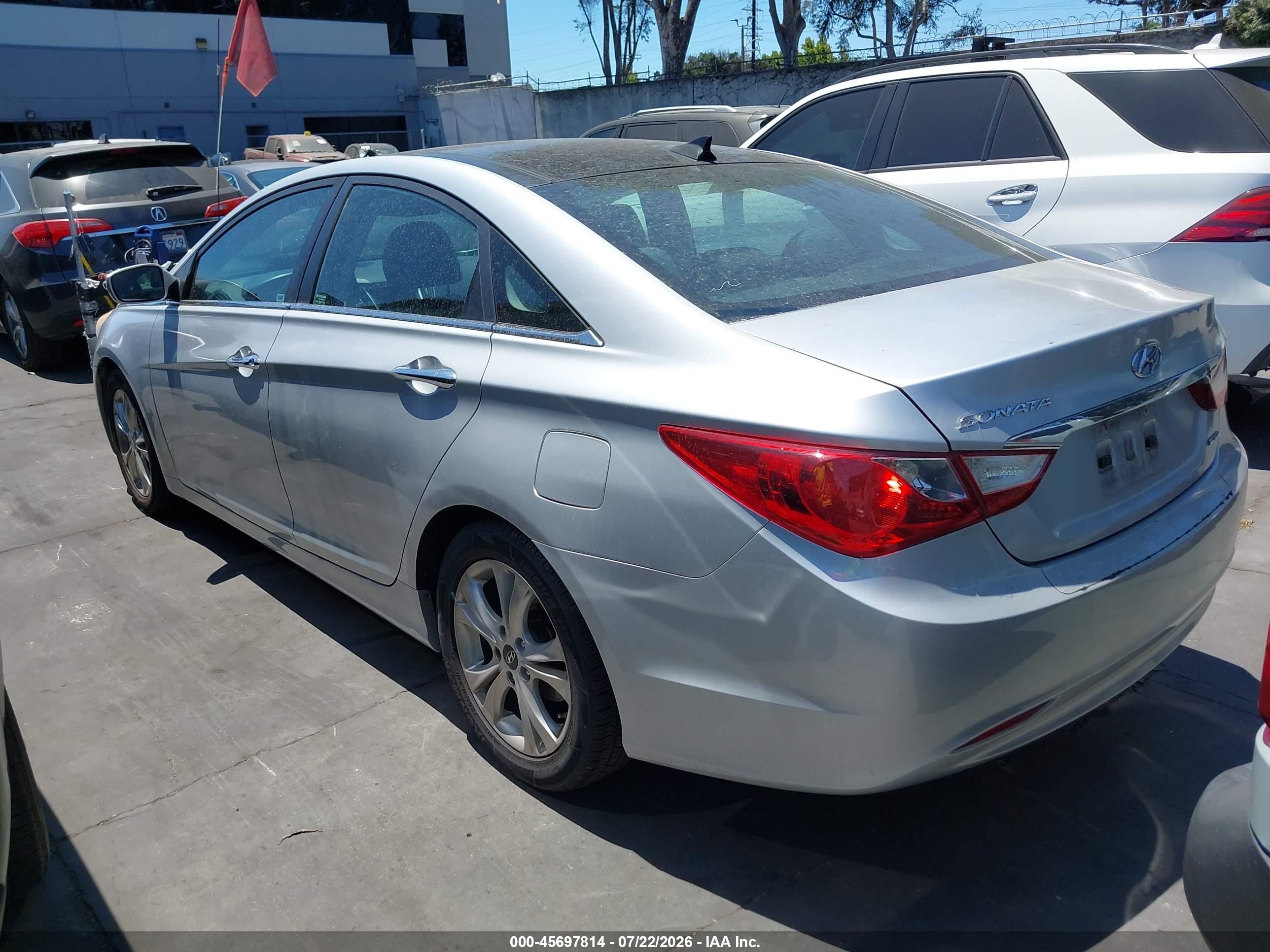 2013 Hyundai Sonata Limited Silver vin: 5NPEC4AC0DH632874