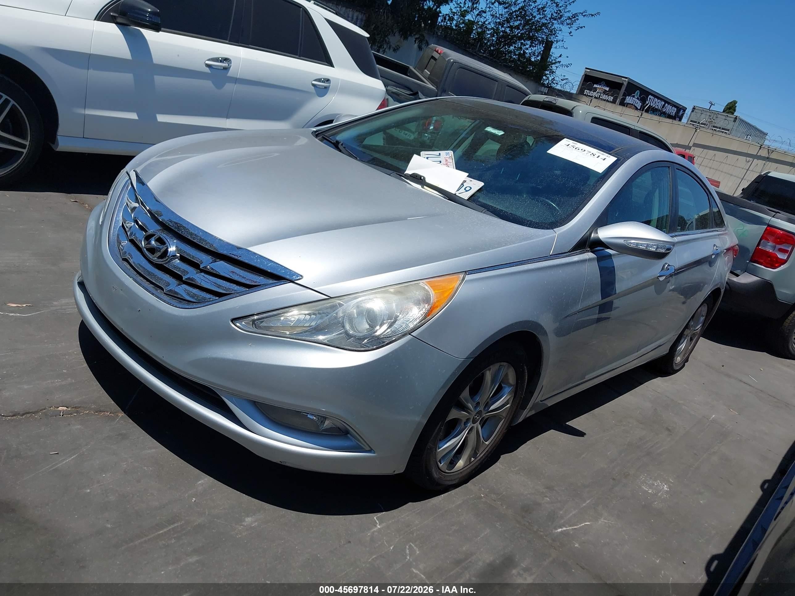 2013 Hyundai Sonata Limited Silver vin: 5NPEC4AC0DH632874