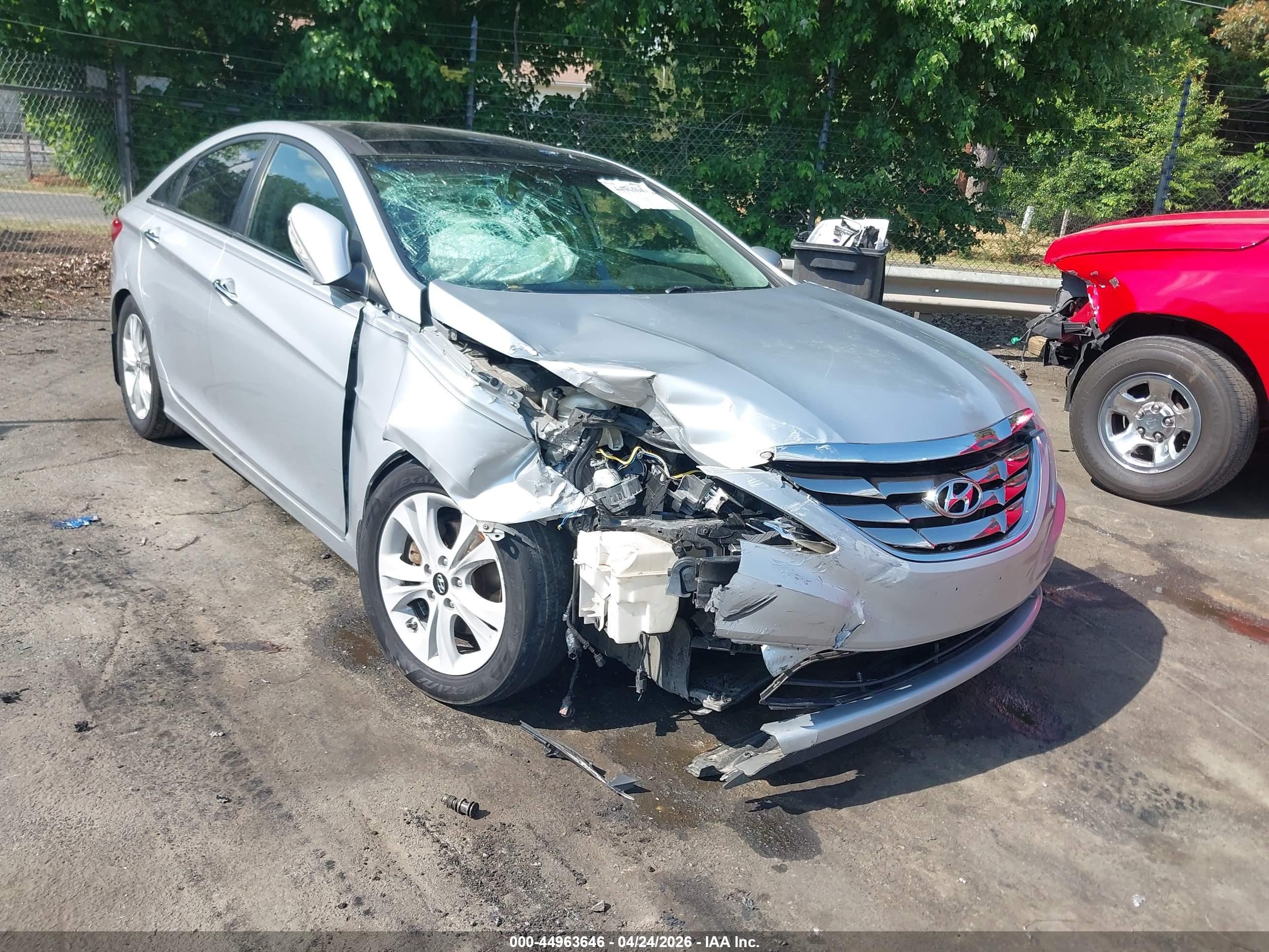 2013 Hyundai Sonata Limited Silver vin: 5NPEC4AC0DH651215