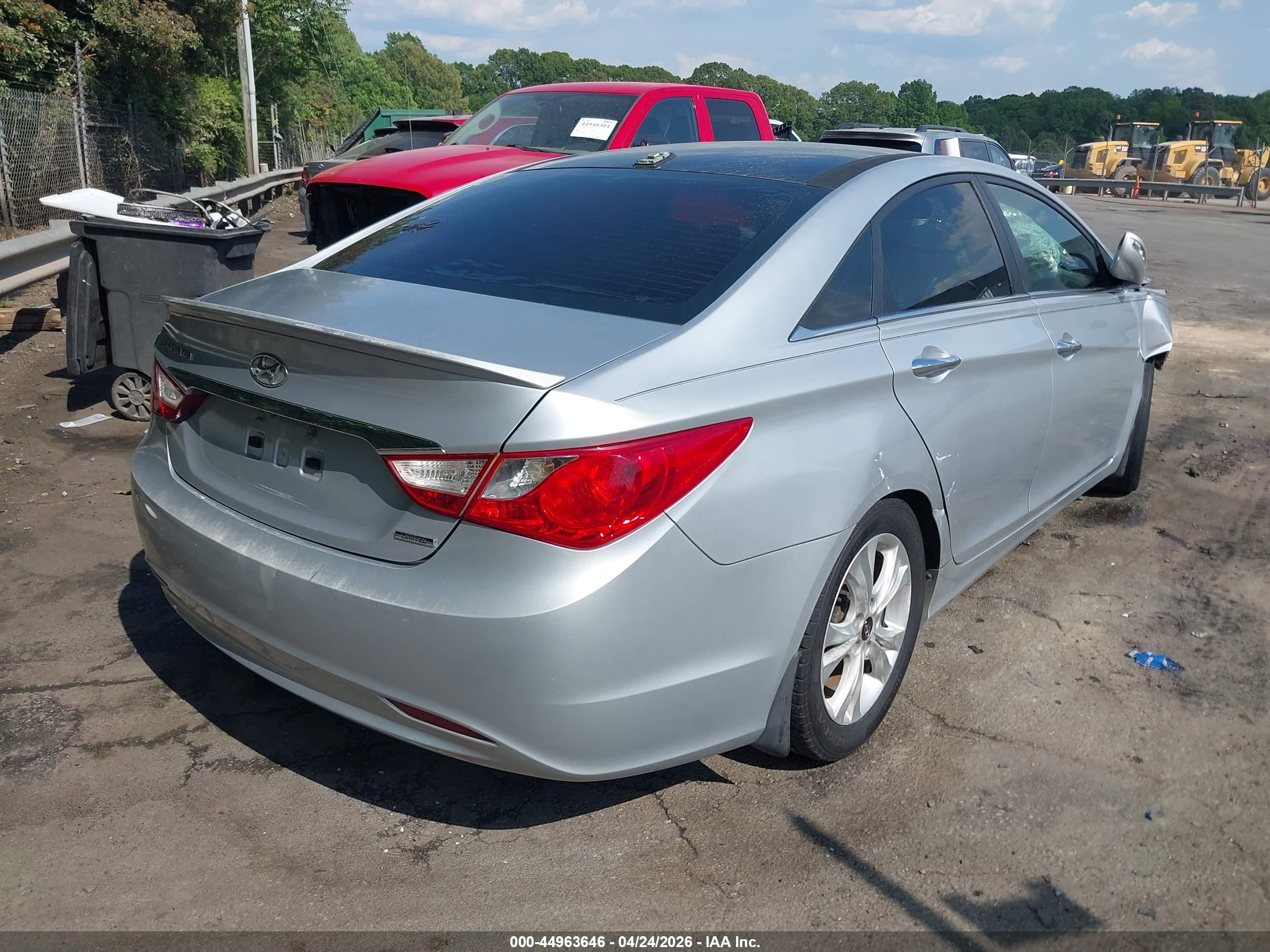 2013 Hyundai Sonata Limited Silver vin: 5NPEC4AC0DH651215