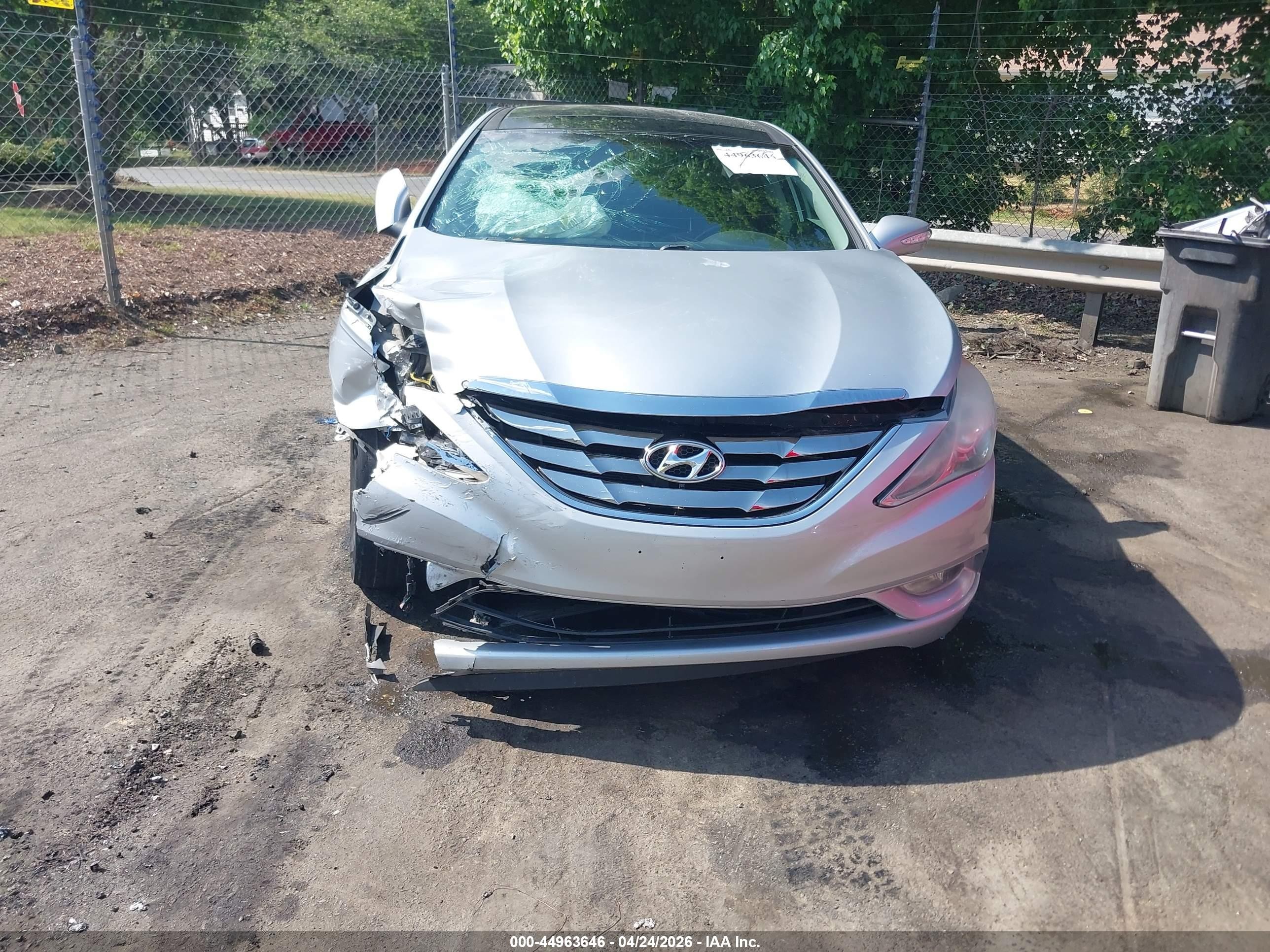 2013 Hyundai Sonata Limited Silver vin: 5NPEC4AC0DH651215