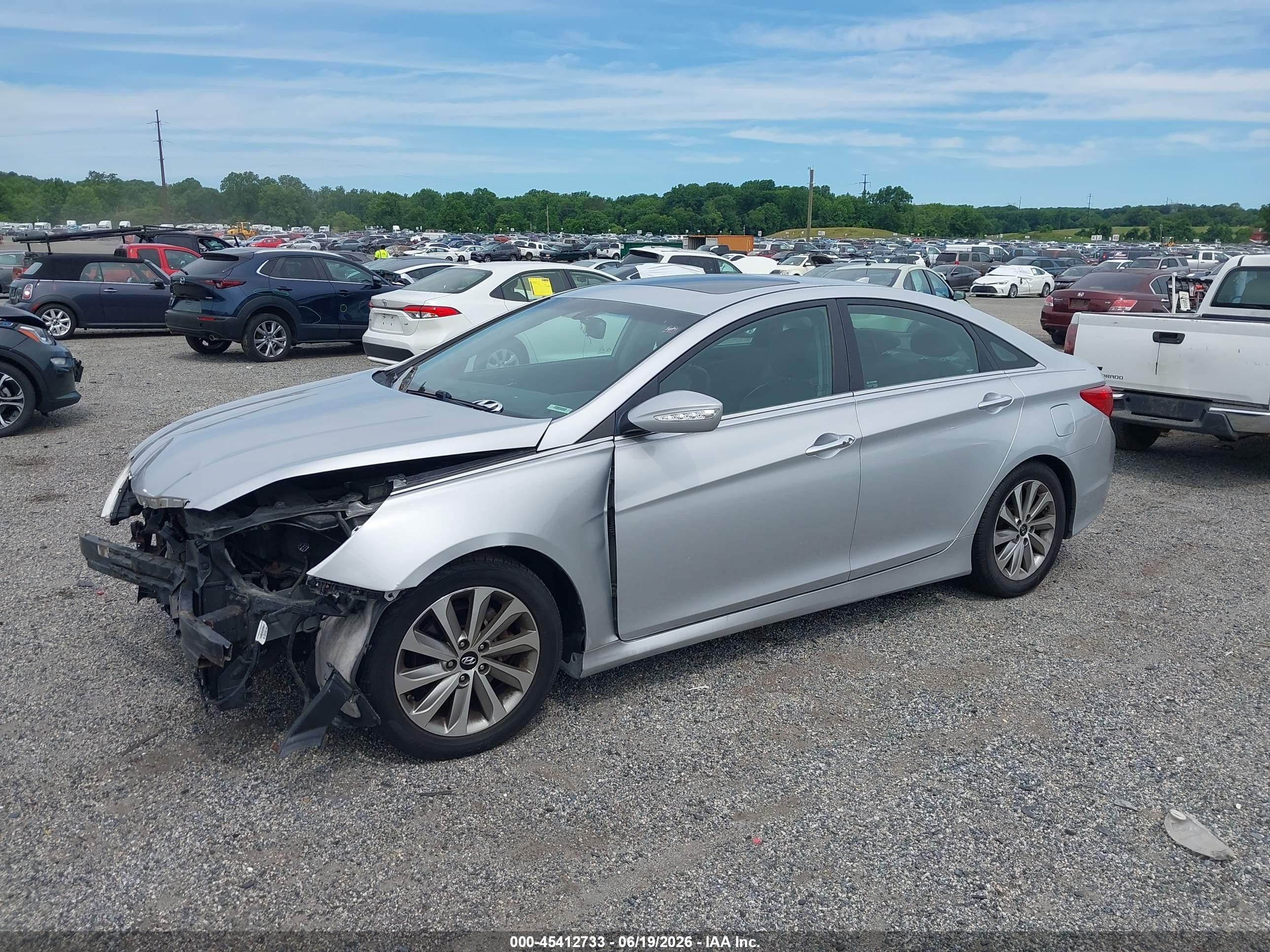 2014 Hyundai Sonata Limited Silver vin: 5NPEC4AC0EH815404