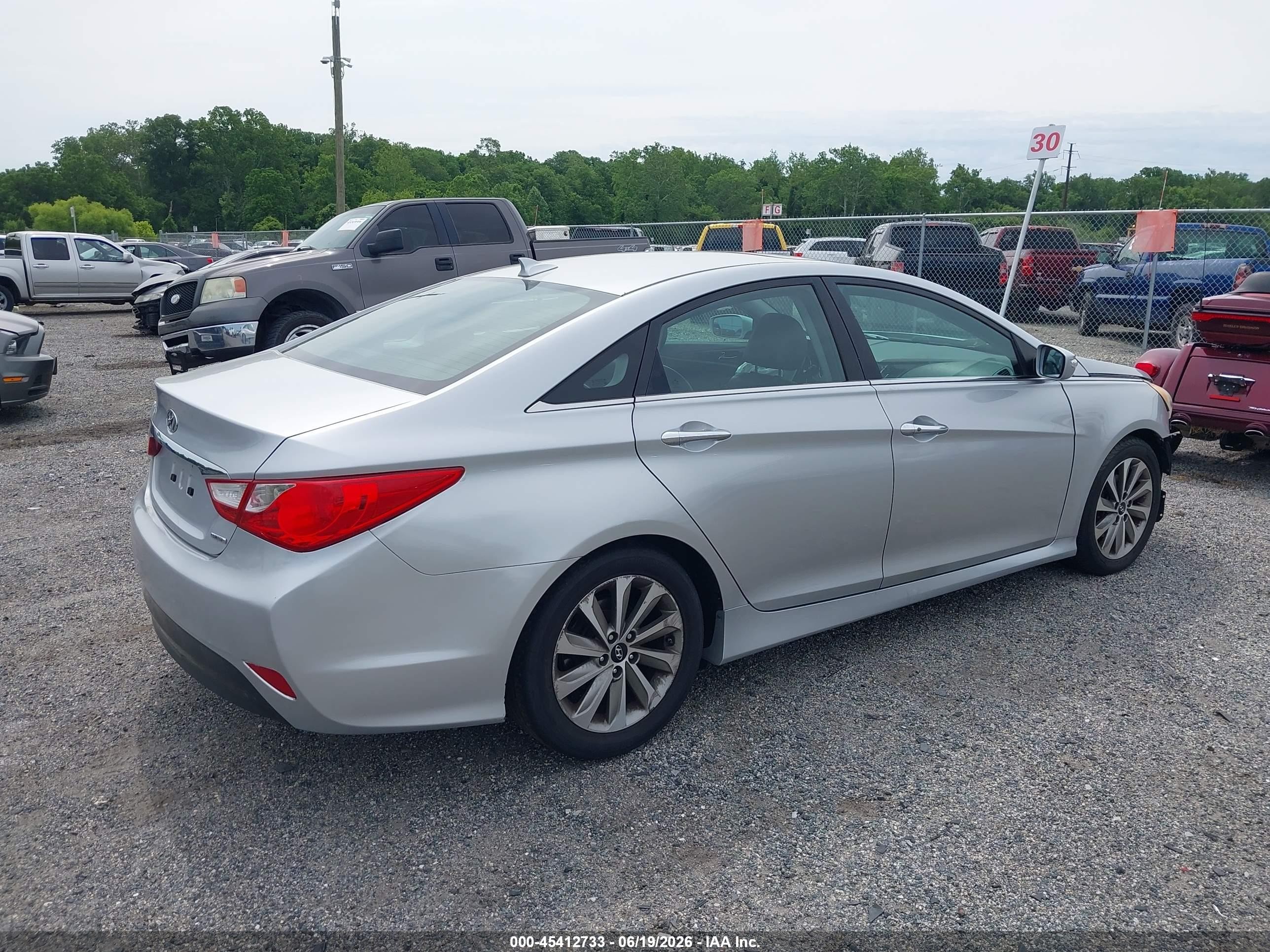 2014 Hyundai Sonata Limited Silver vin: 5NPEC4AC0EH815404