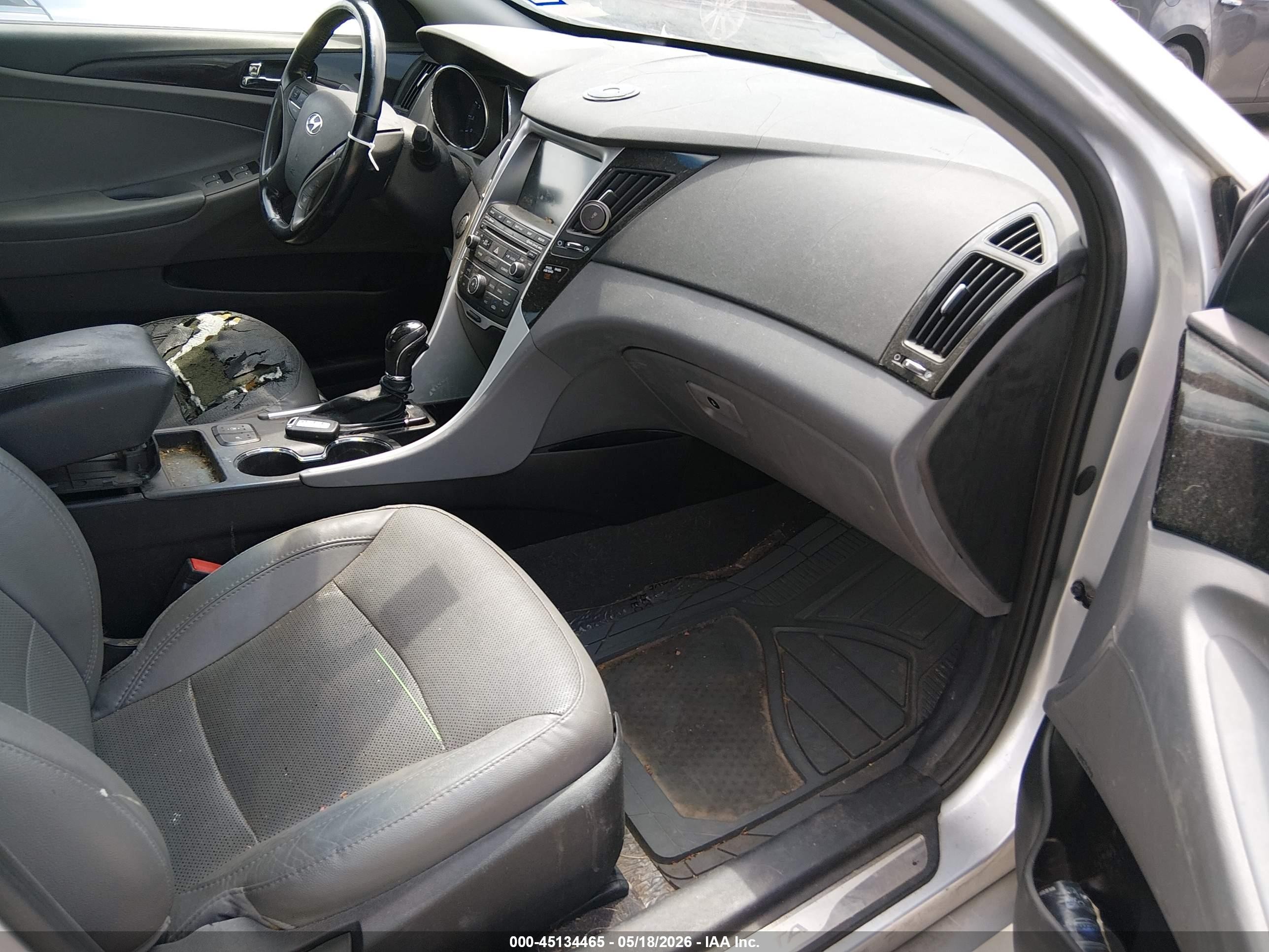 2014 Hyundai Sonata Limited Silver vin: 5NPEC4AC0EH869124
