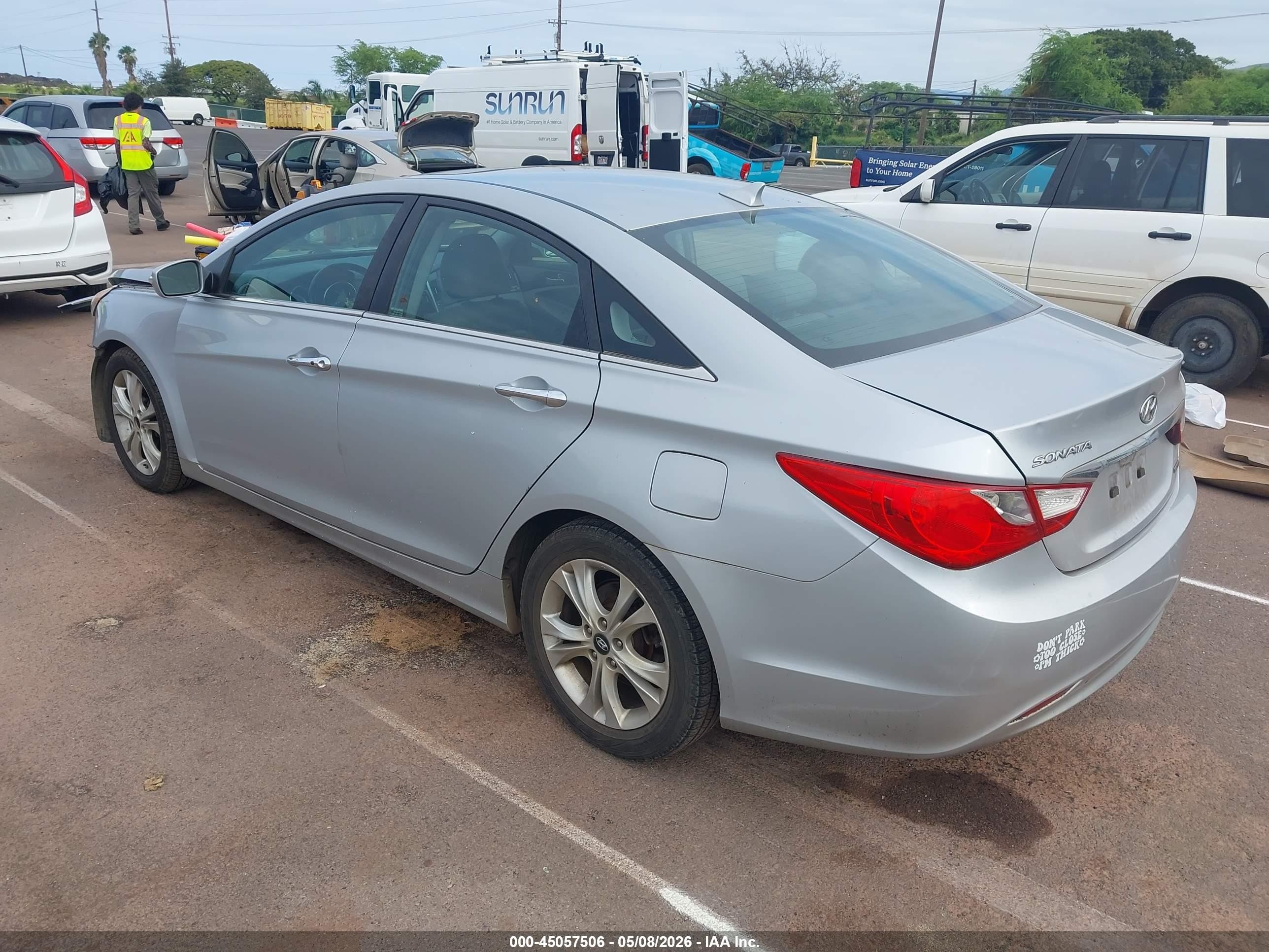 2011 Hyundai Sonata Limited Silver vin: 5NPEC4AC1BH001533