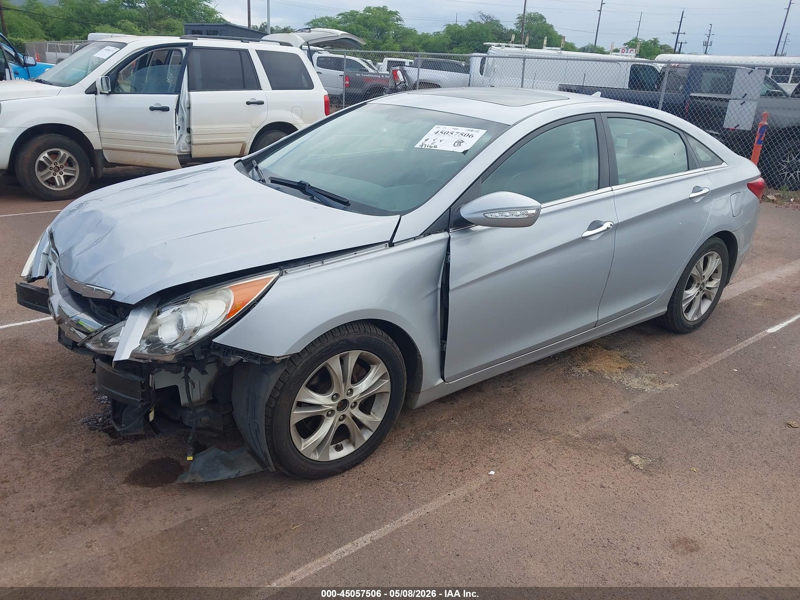 2011 Hyundai Sonata Limited Silver vin: 5NPEC4AC1BH001533