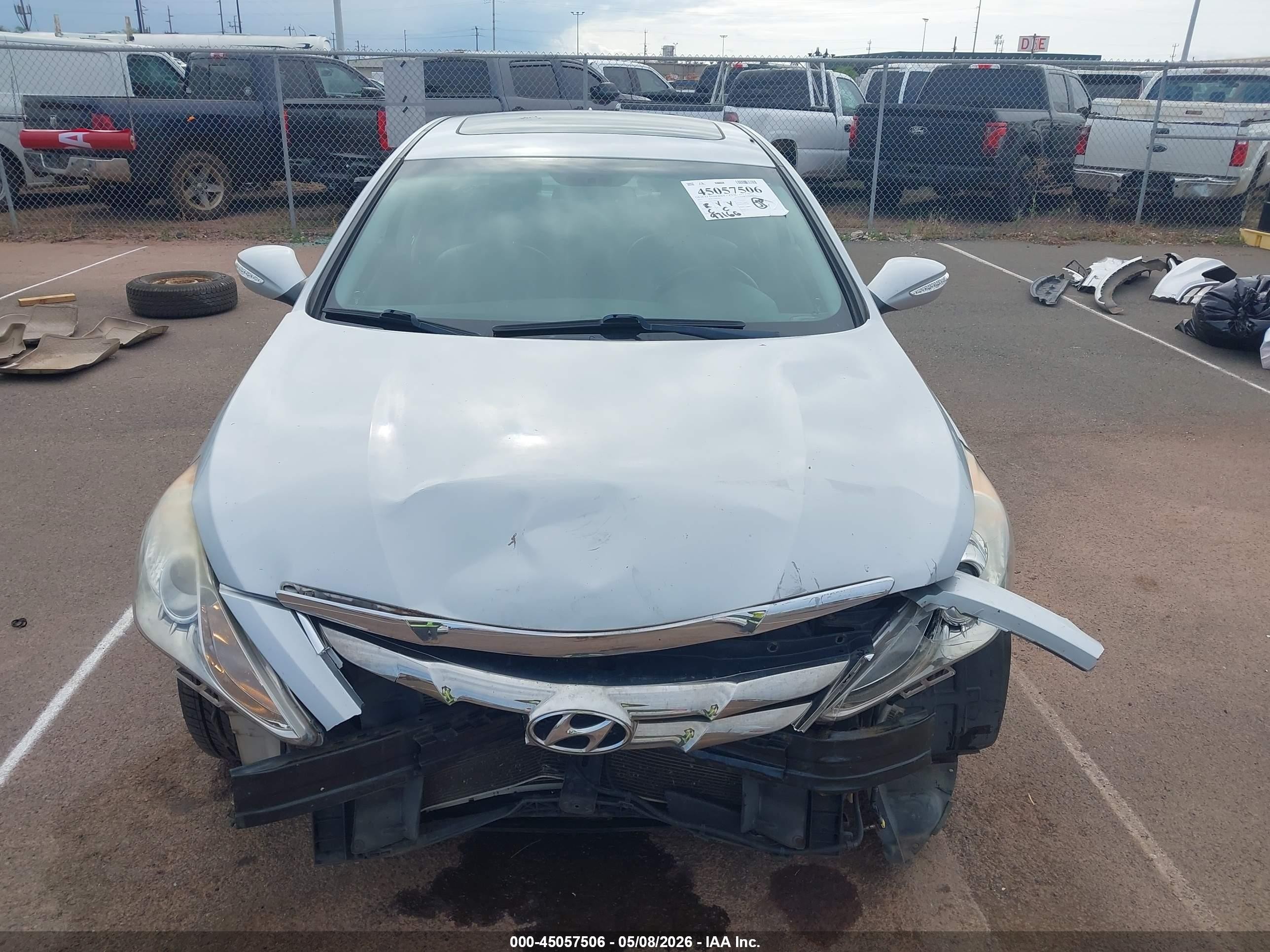 2011 Hyundai Sonata Limited Silver vin: 5NPEC4AC1BH001533