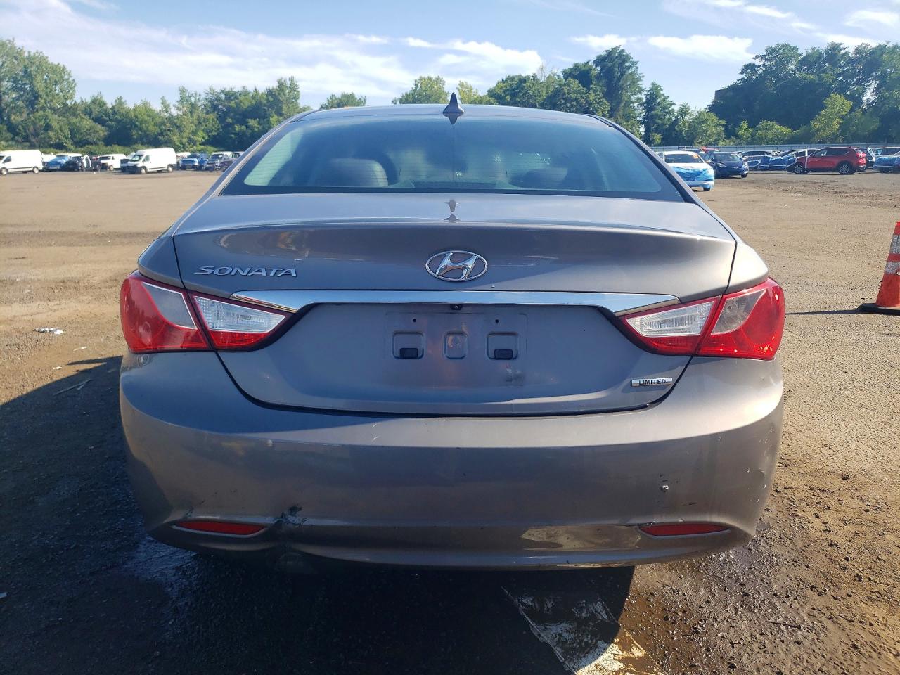 2011 Hyundai Sonata Limited Gray vin: 5NPEC4AC1BH059822