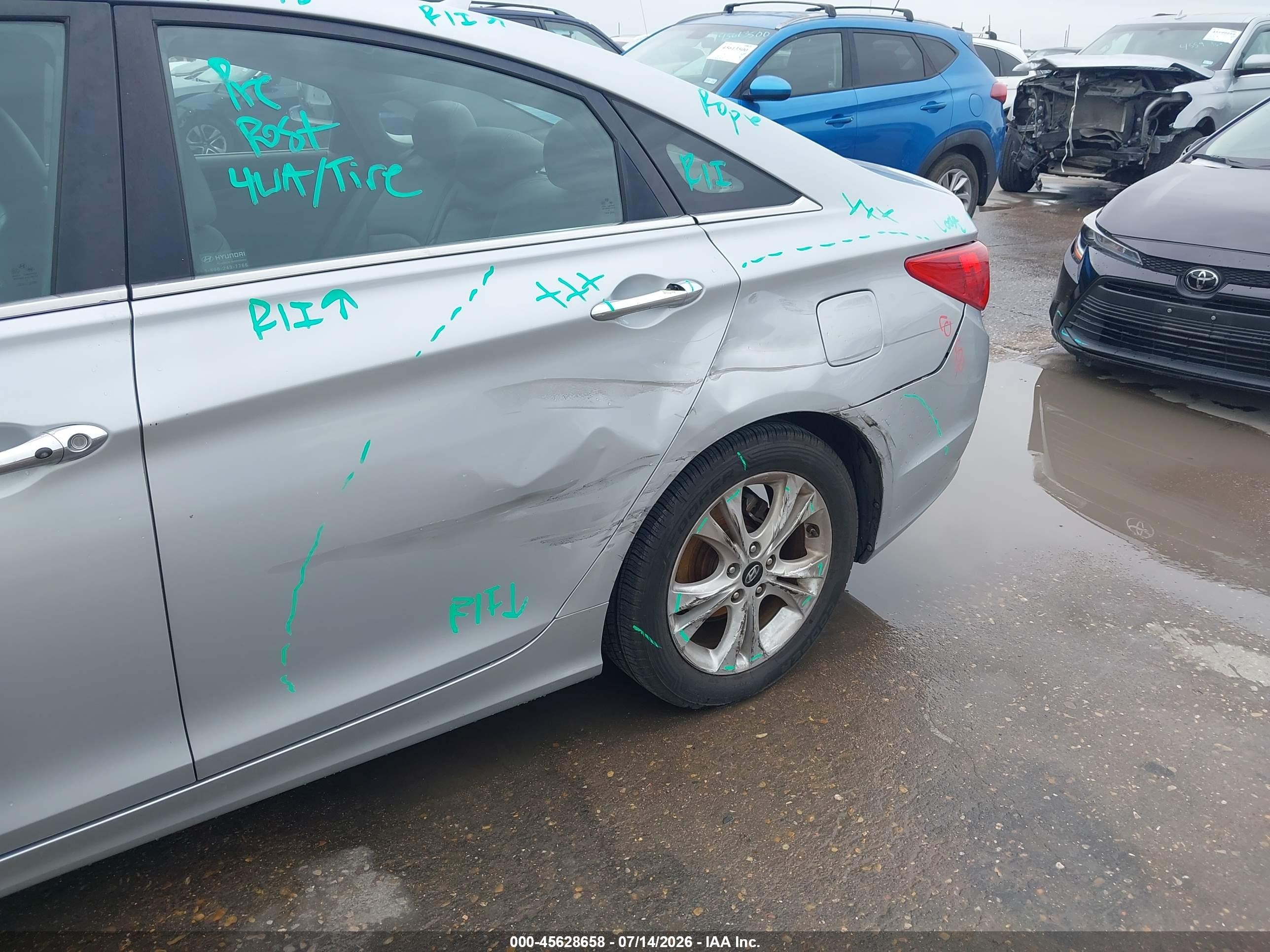 2011 Hyundai Sonata Limited Silver vin: 5NPEC4AC1BH099592