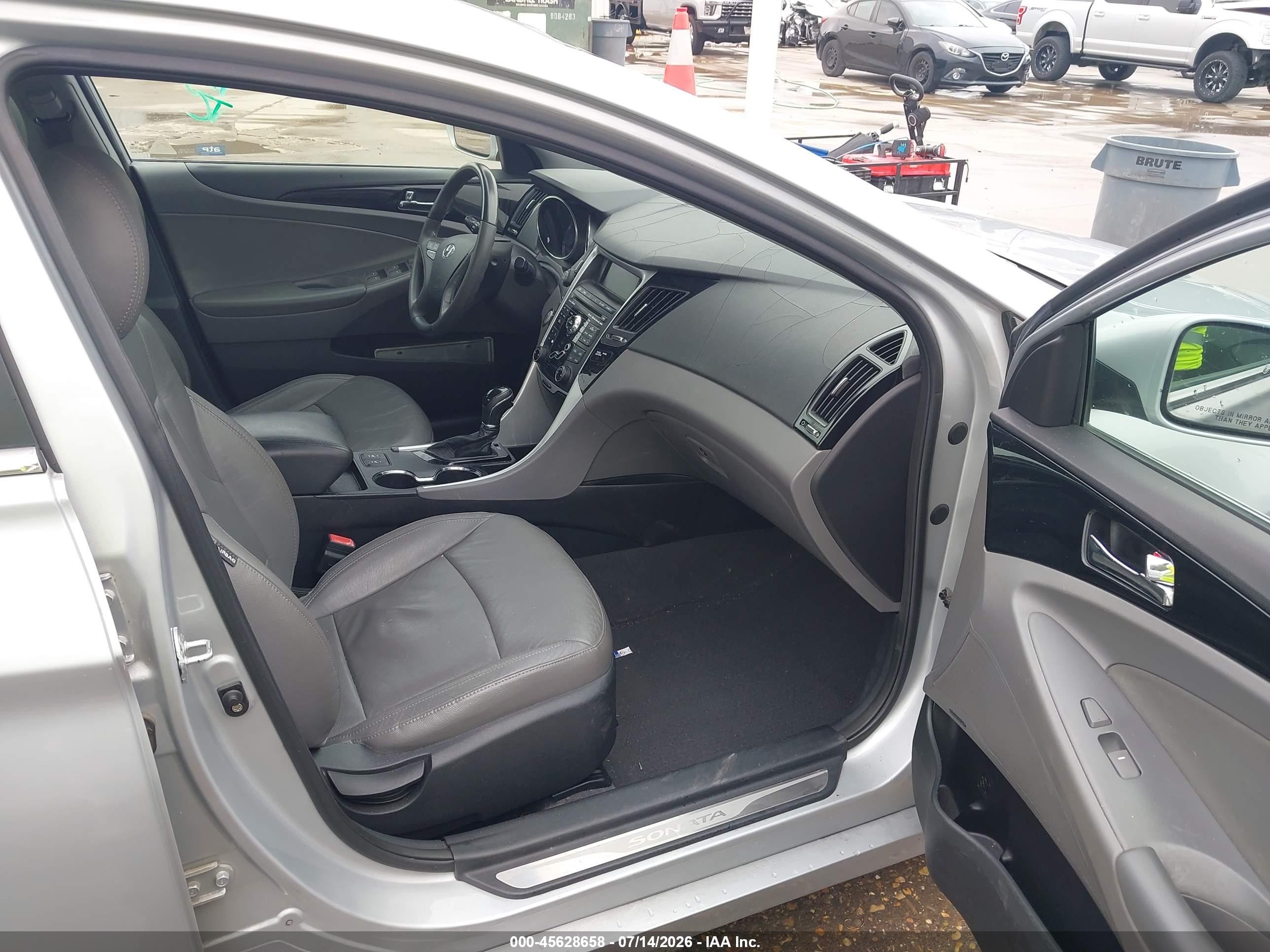 2011 Hyundai Sonata Limited Silver vin: 5NPEC4AC1BH099592