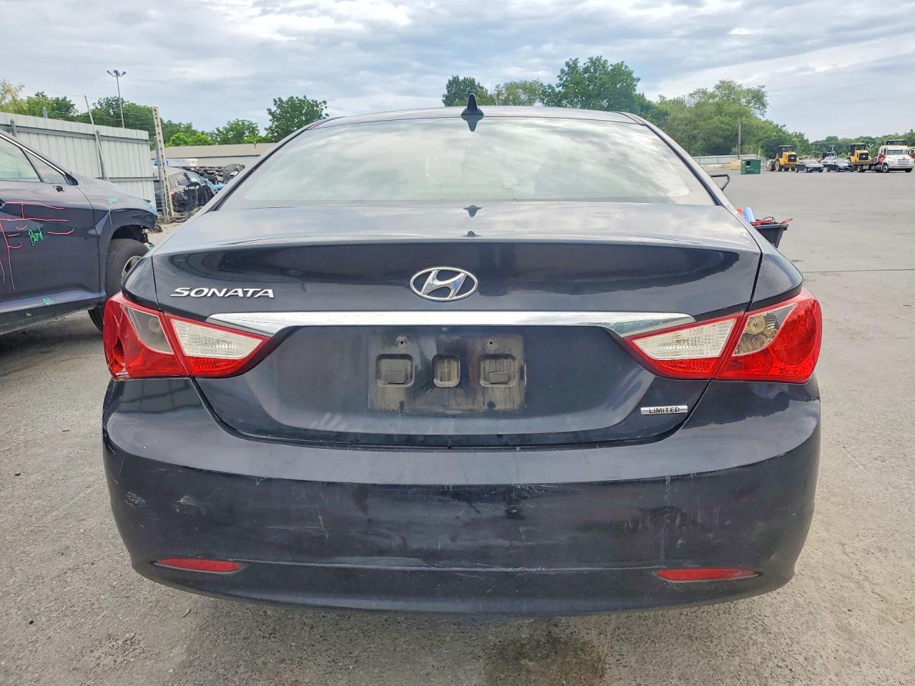 2011 Hyundai Sonata Limited Black vin: 5NPEC4AC1BH138715